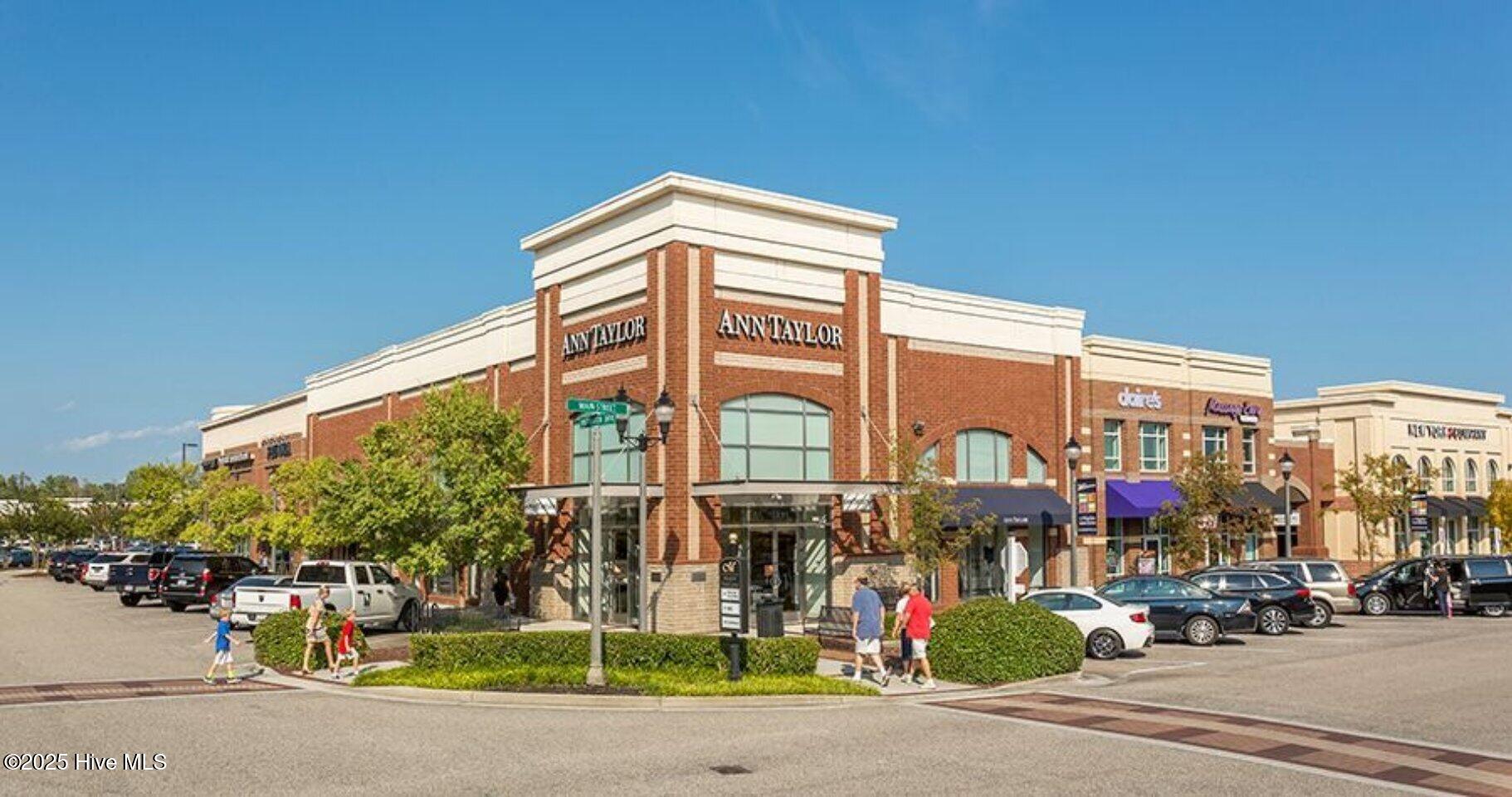 100535555 | Photo 46