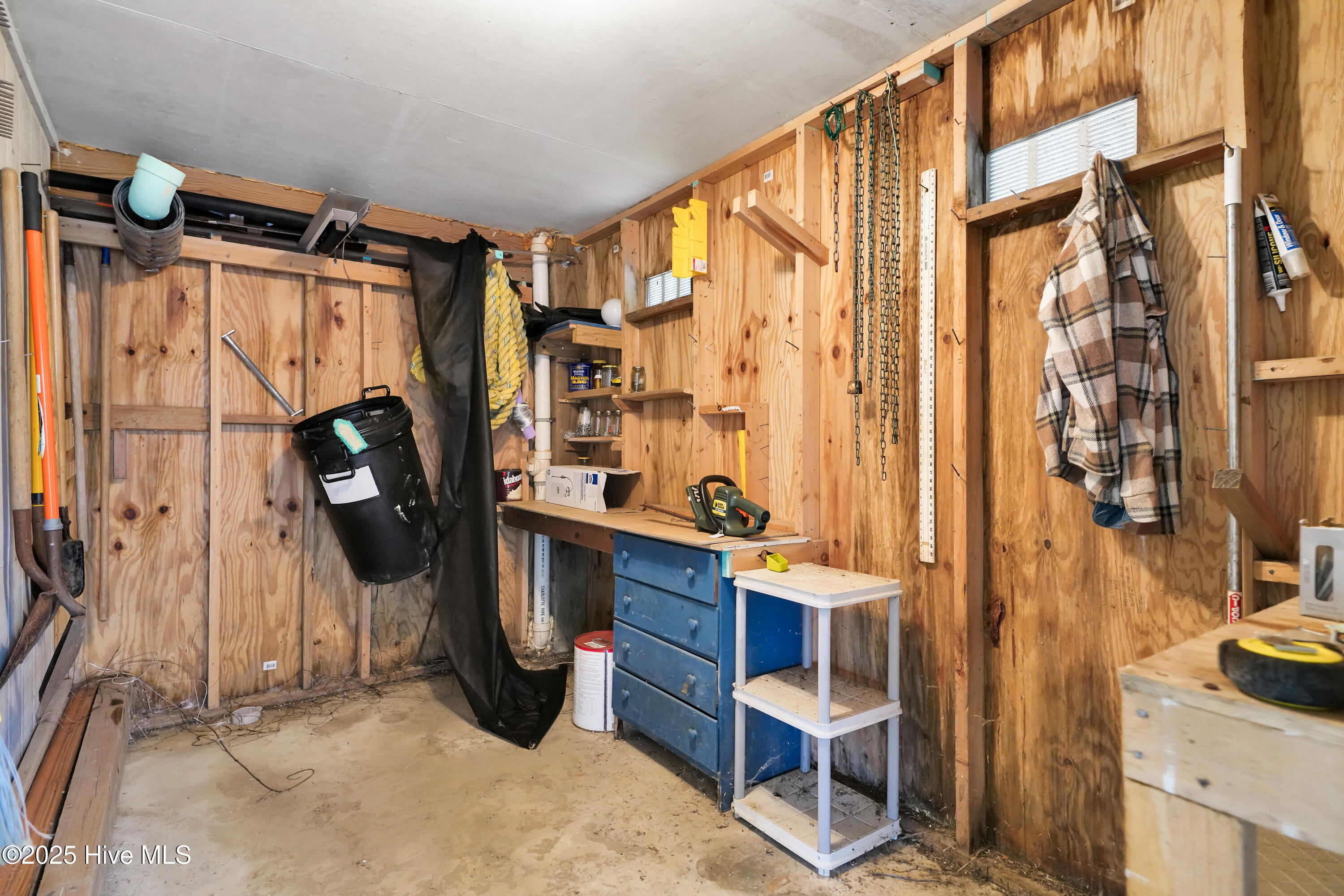 100530451 | Photo 32