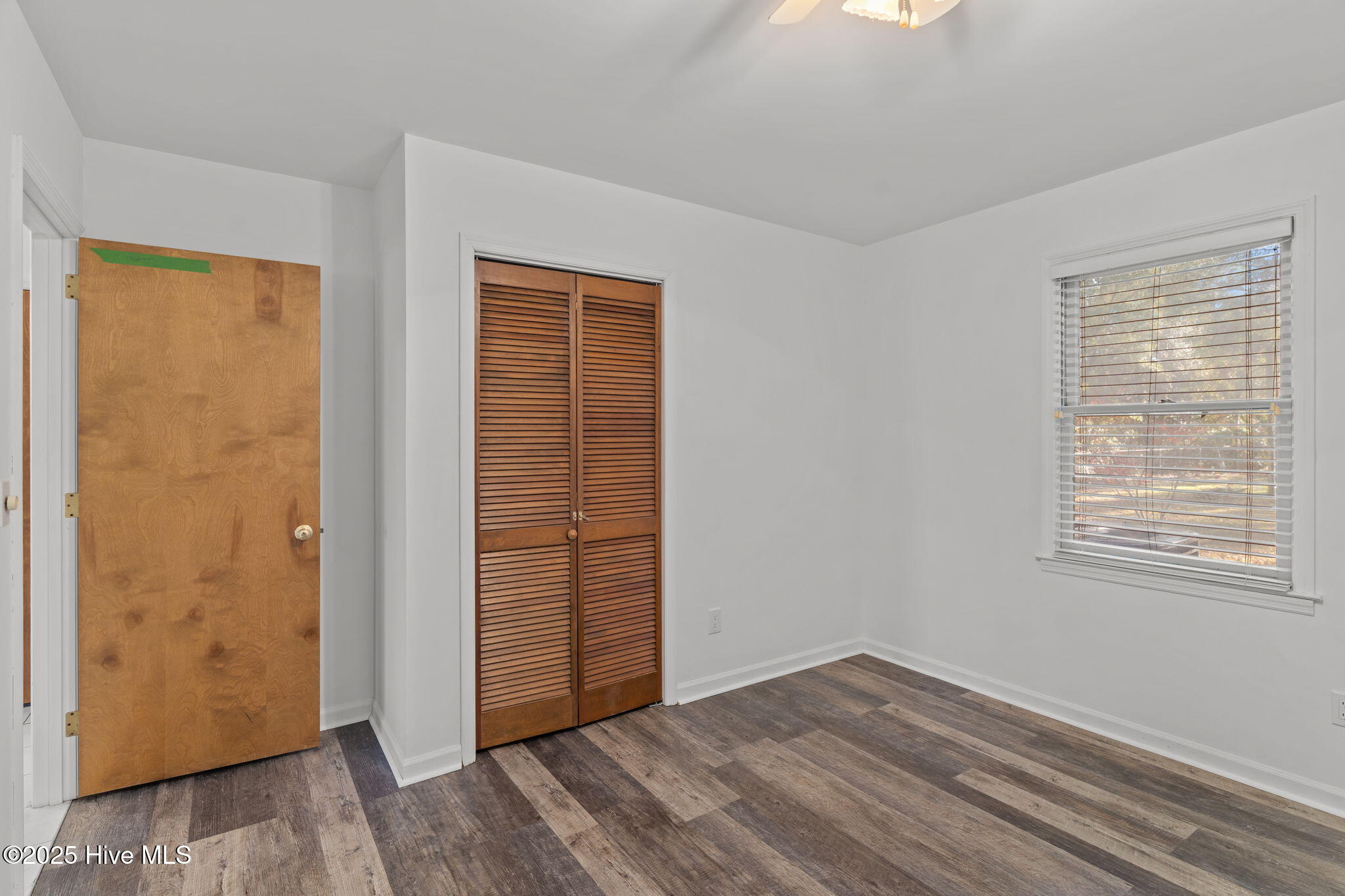 100545150 | Photo 23