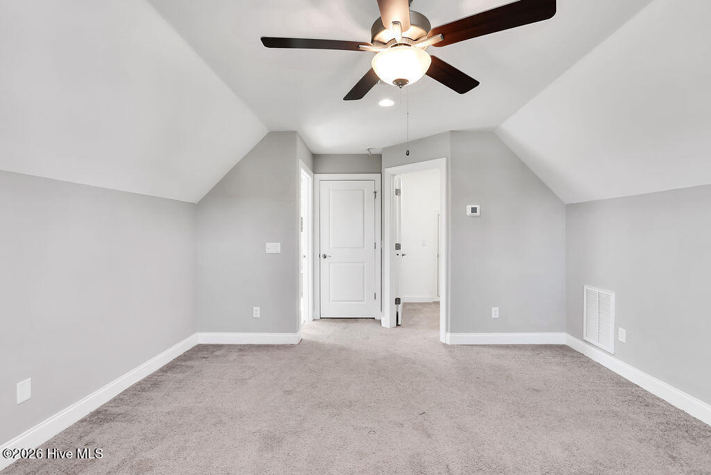 100555055 | Photo 31