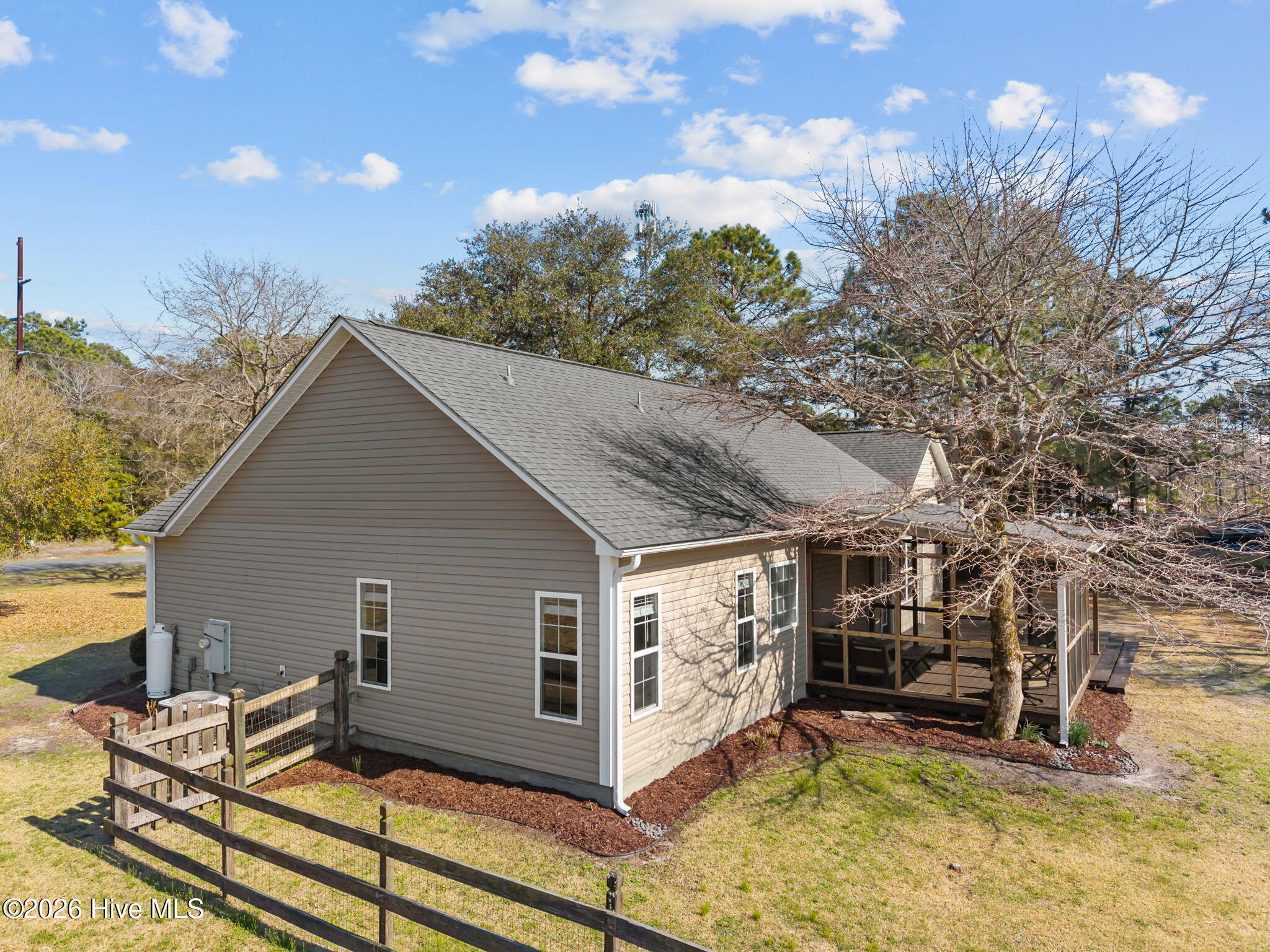 100559497 | Photo 32