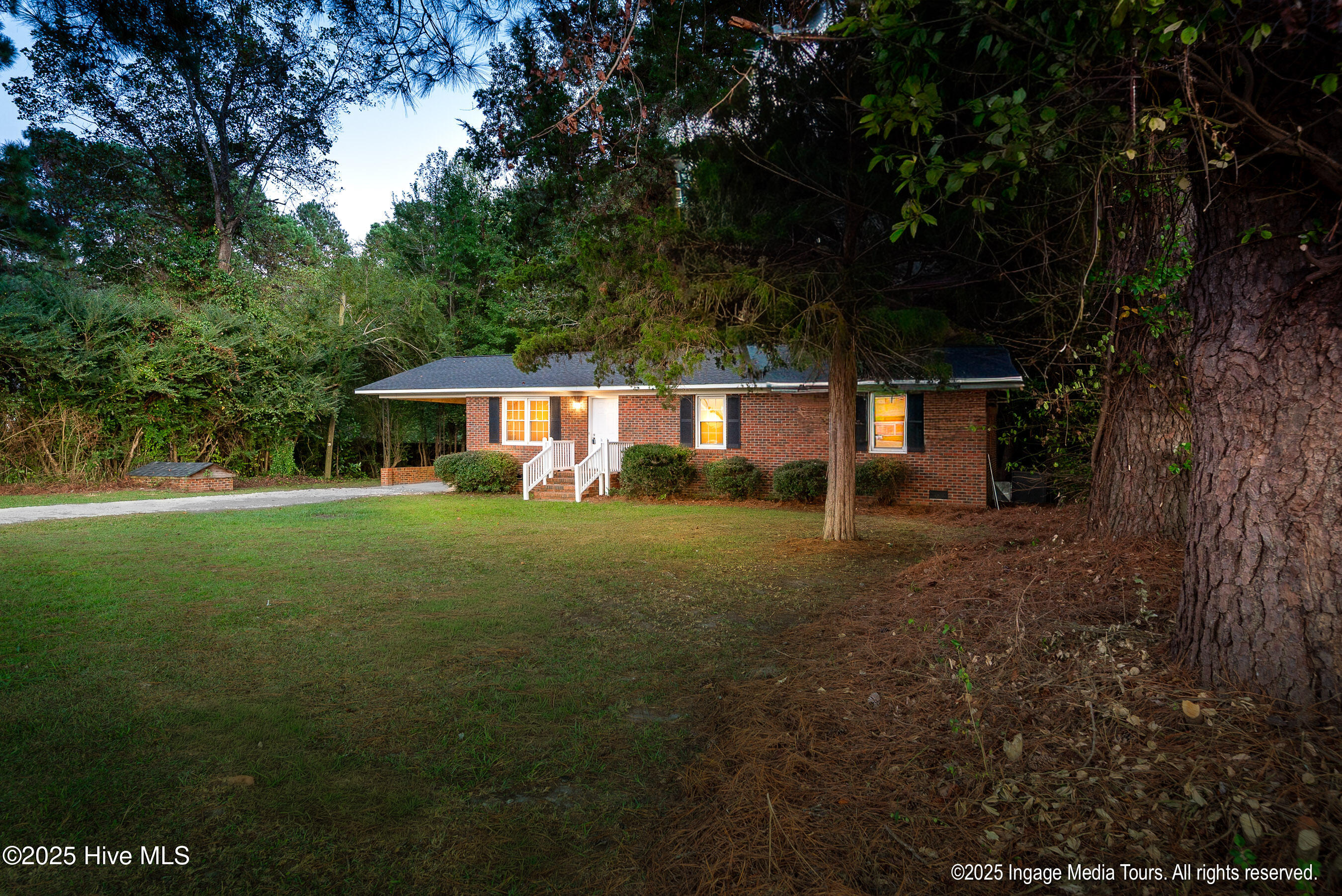 Homes for sale in Kinston, NC | 305 British Rd, Kinston, NC 28501 | MLS# 100535236