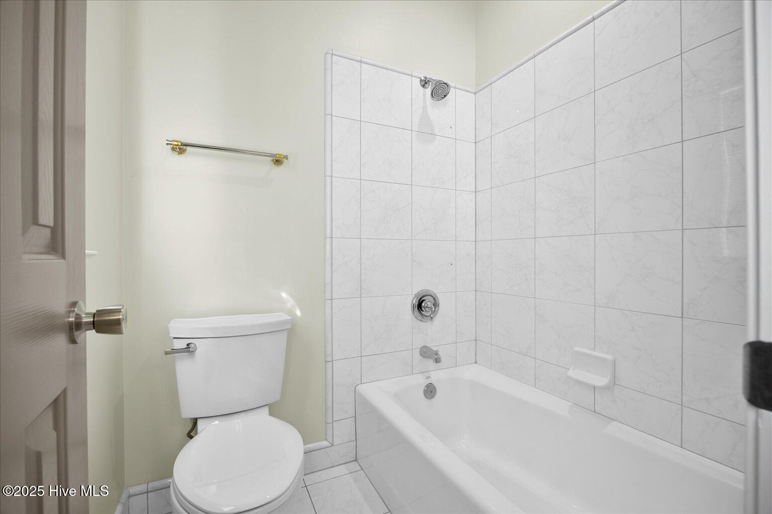 100539645 | Photo 49