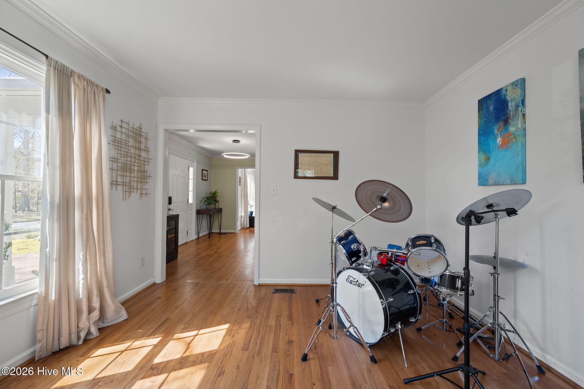 100561787 | Photo 20