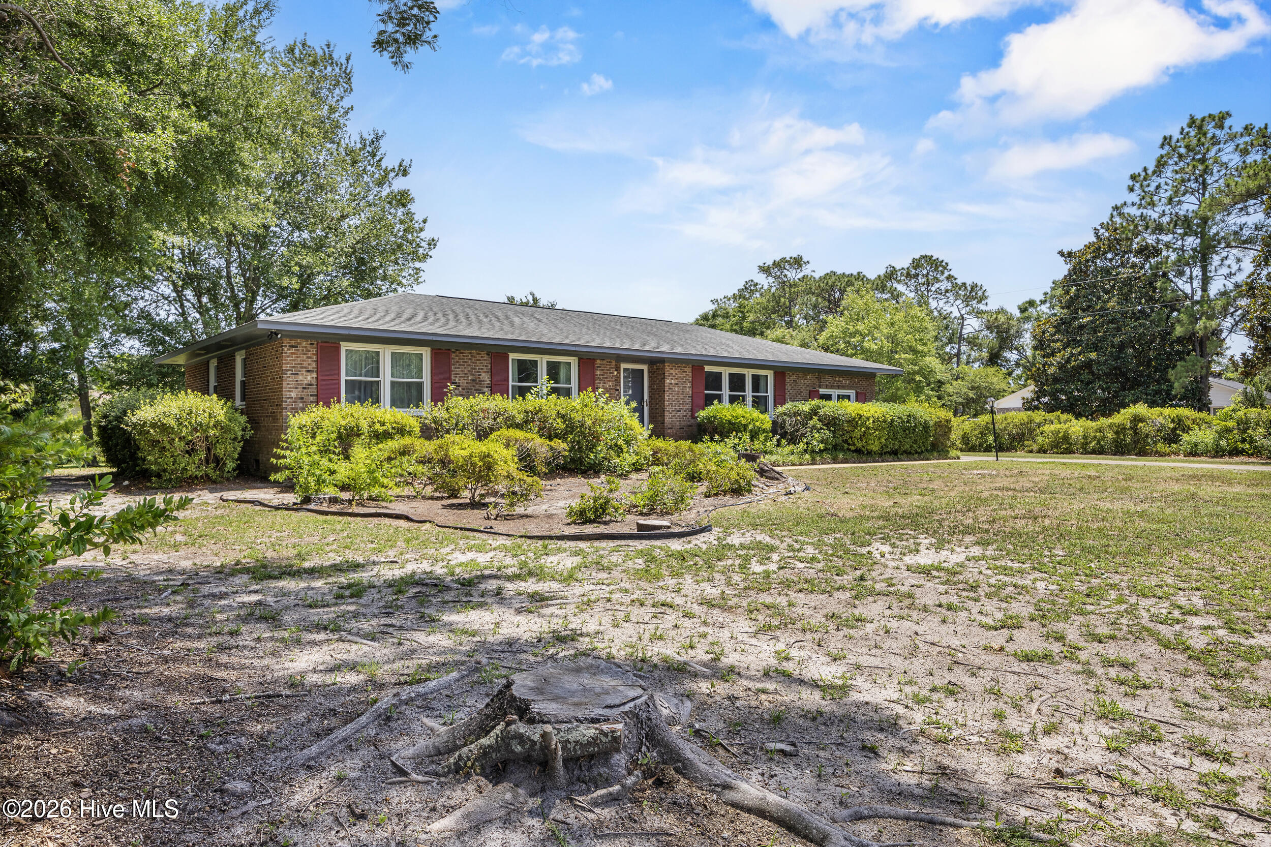 Exterior photo of 320 Ilex Drive, Wilmington, NC 28412. MLS: 100583734