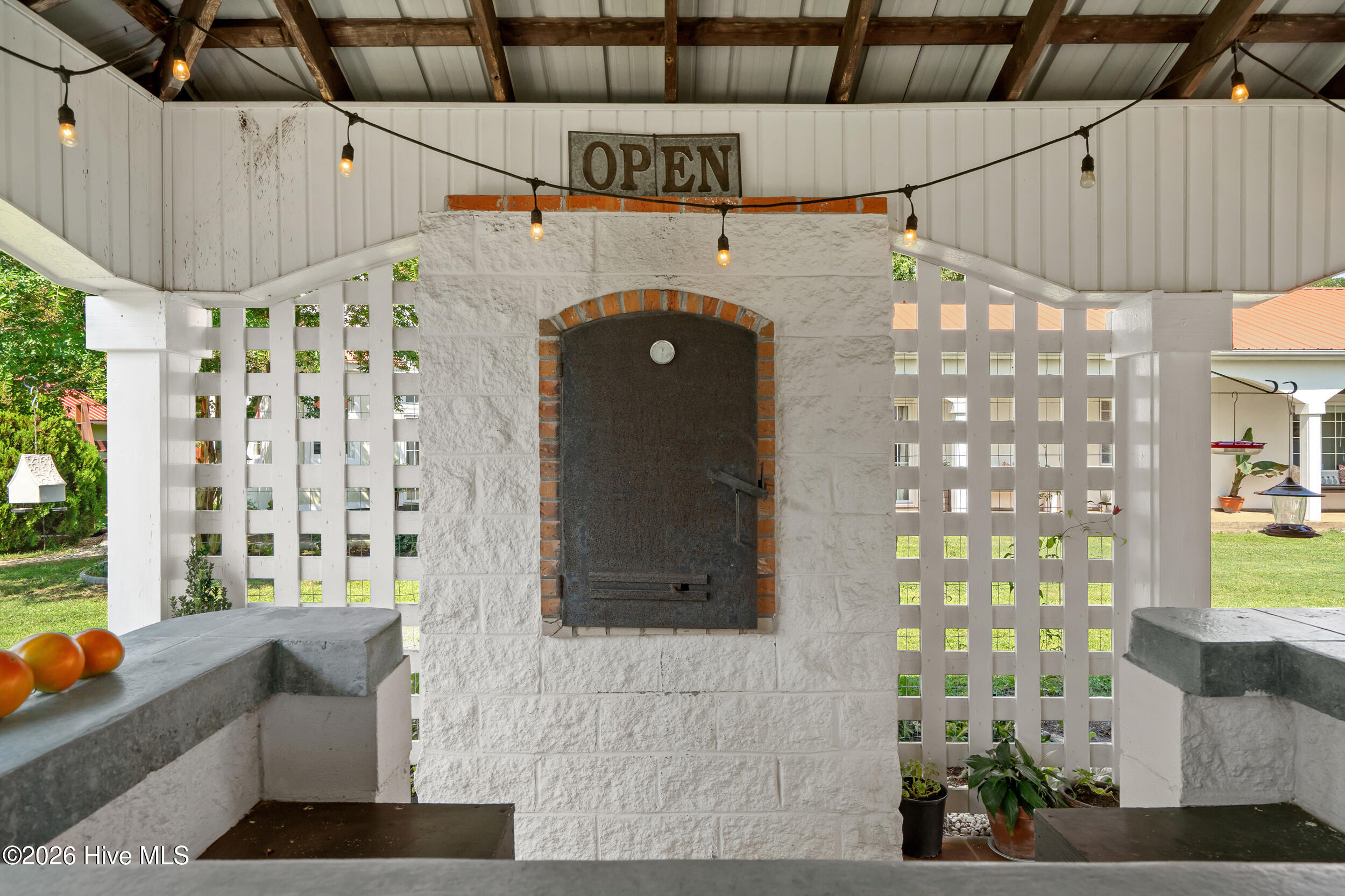 100548426 | Photo 39