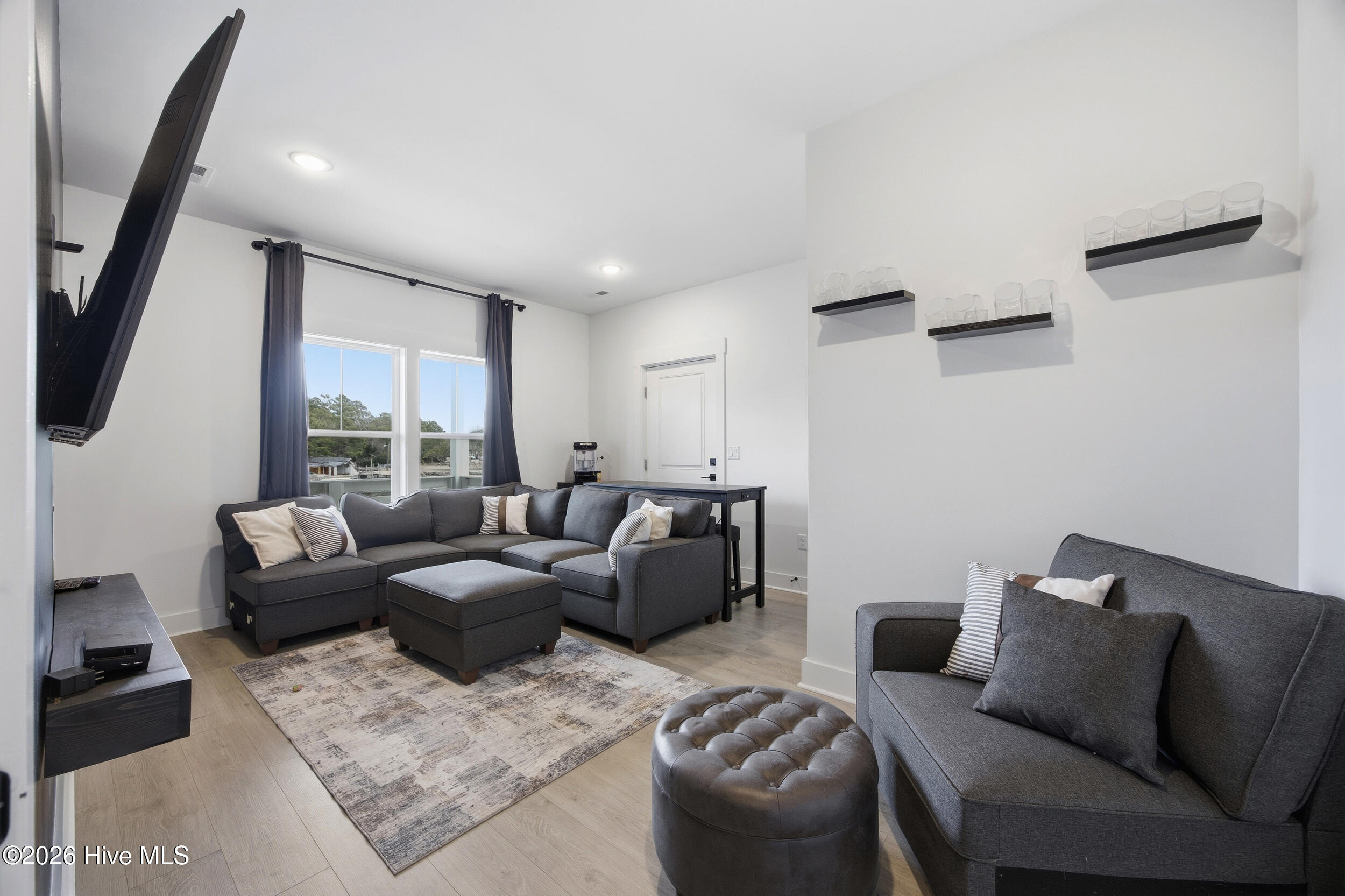 100558595 | Photo 33