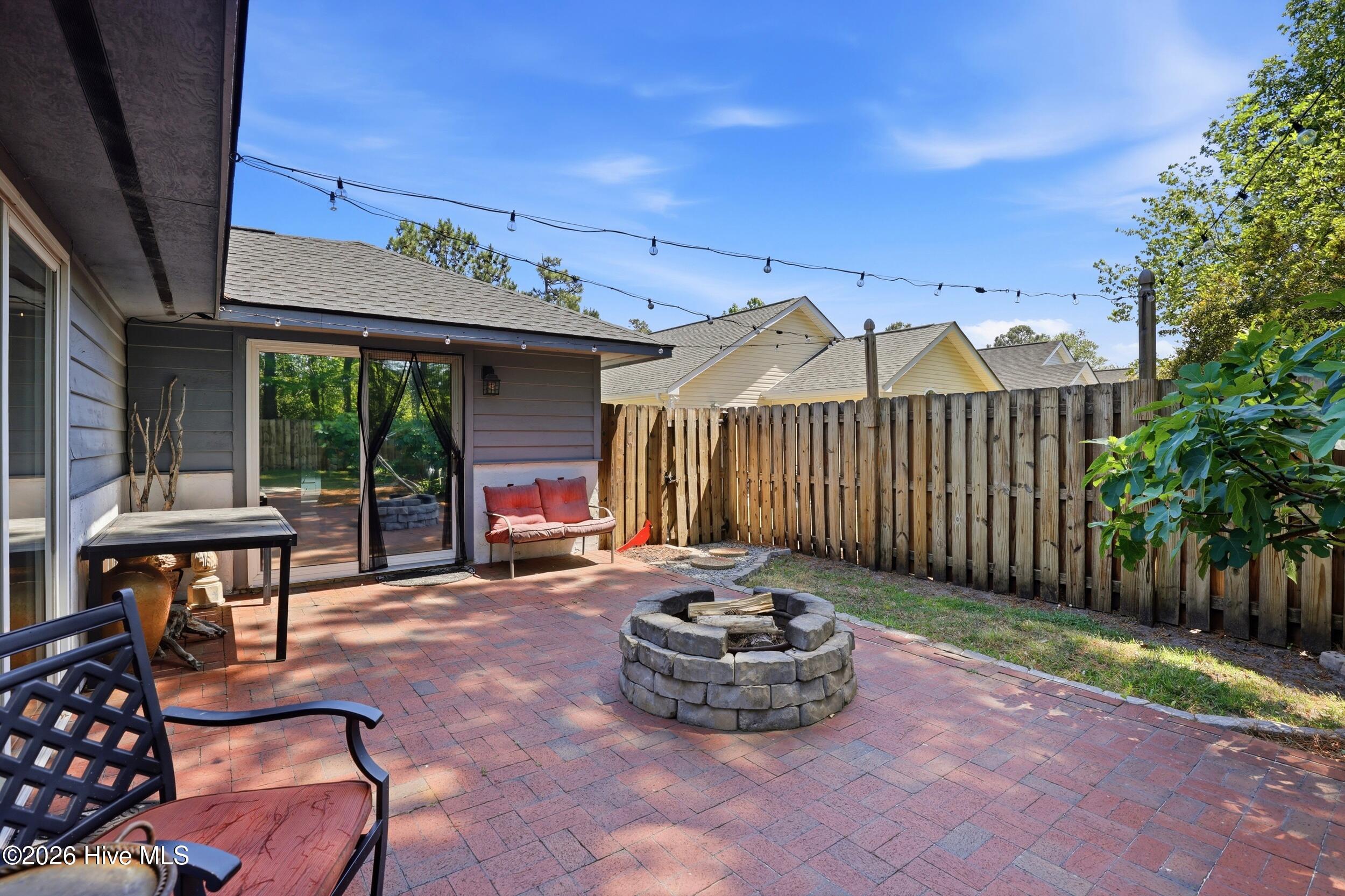 100569802 | Photo 36