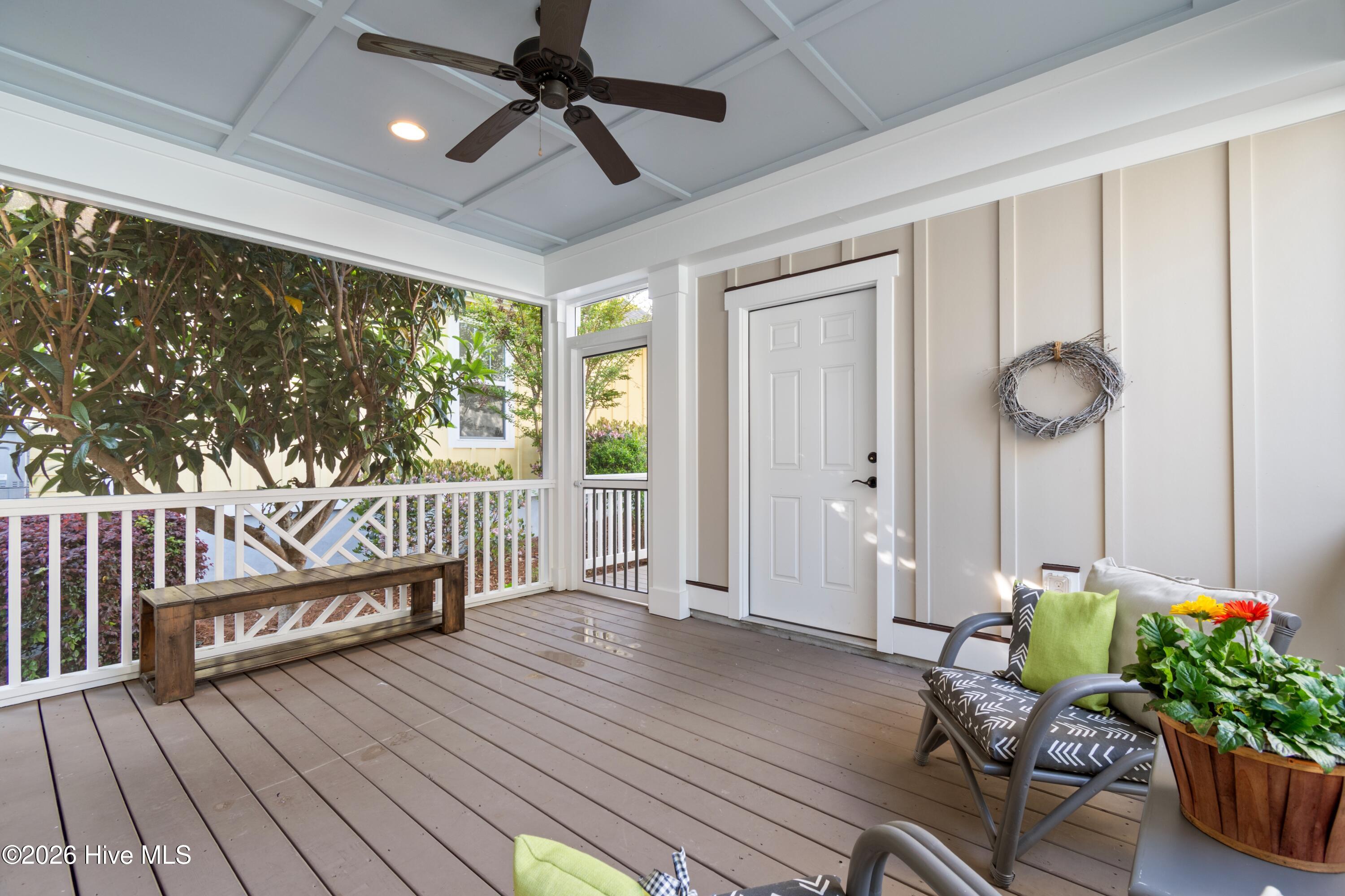 100567092 | Photo 10