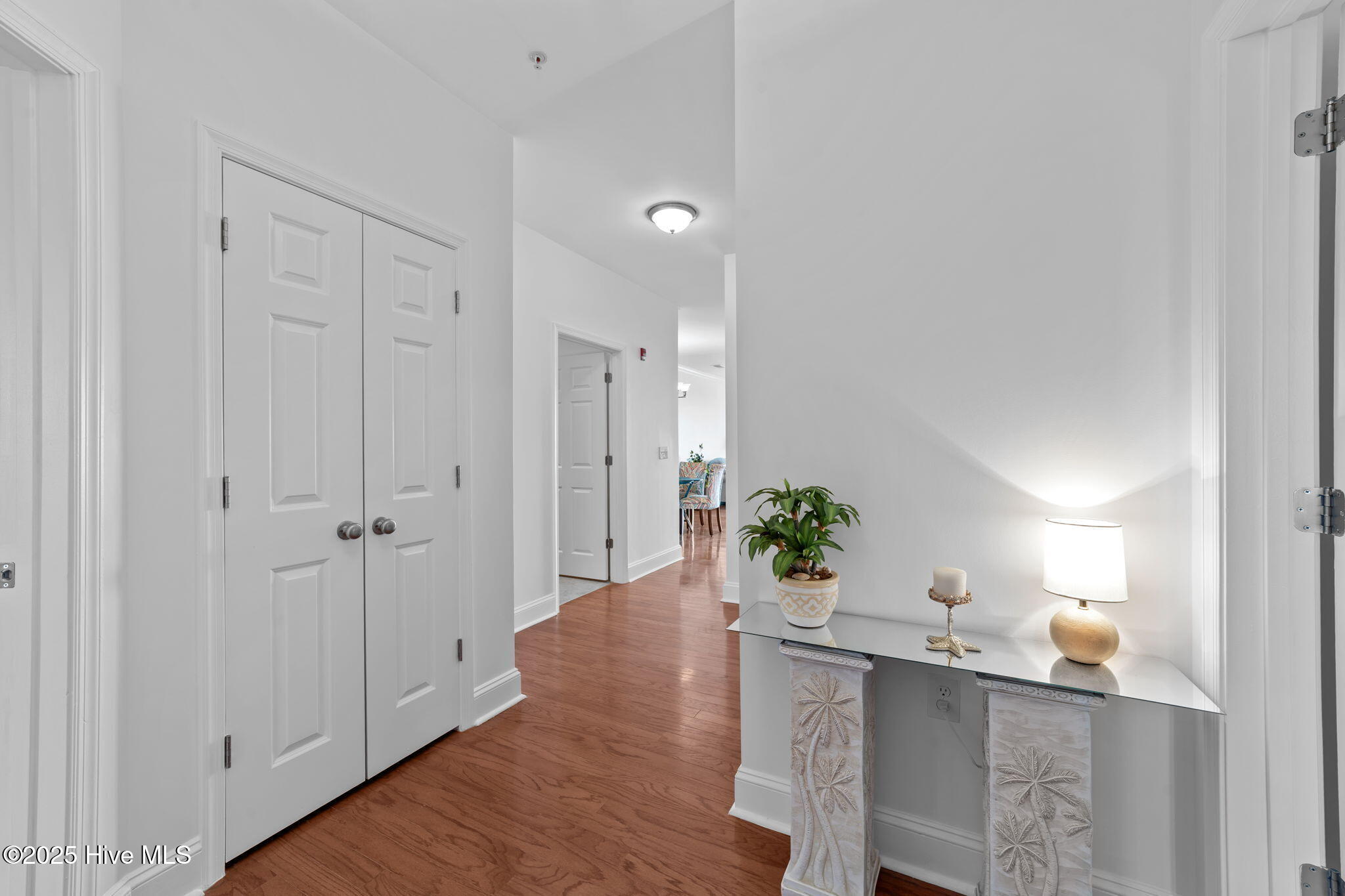 100532538 | Photo 12