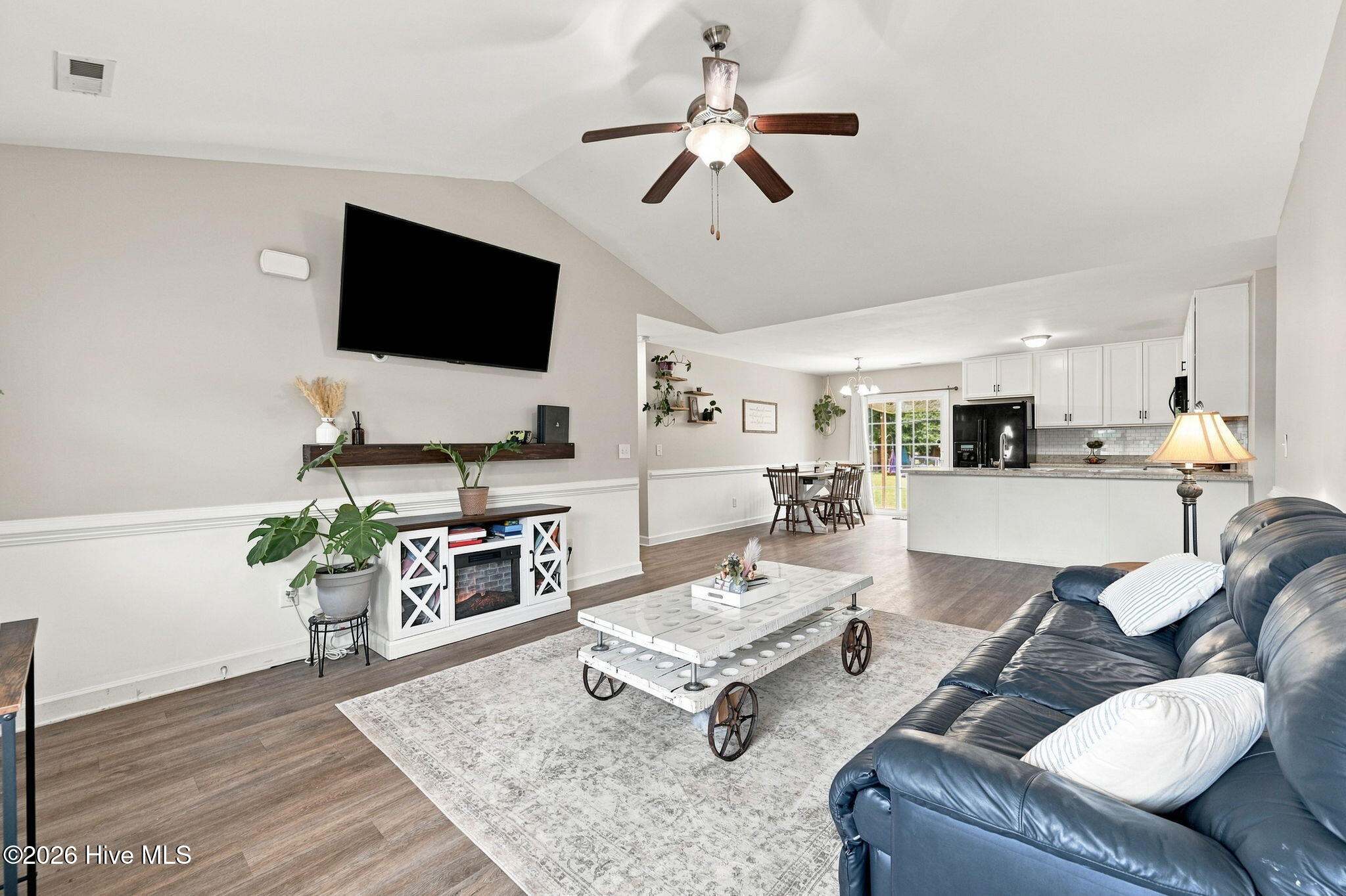 303 Crawford Street,Holly Ridge