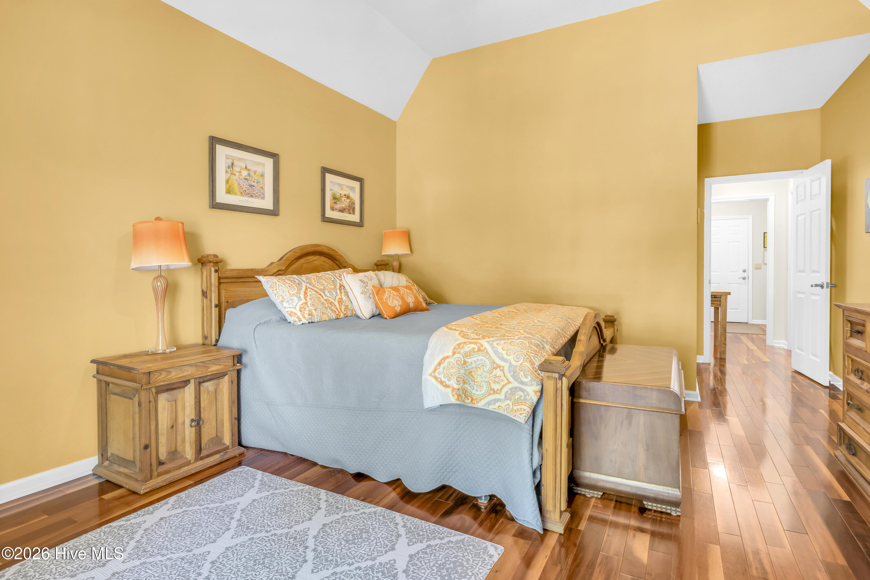 100566160 | Photo 21