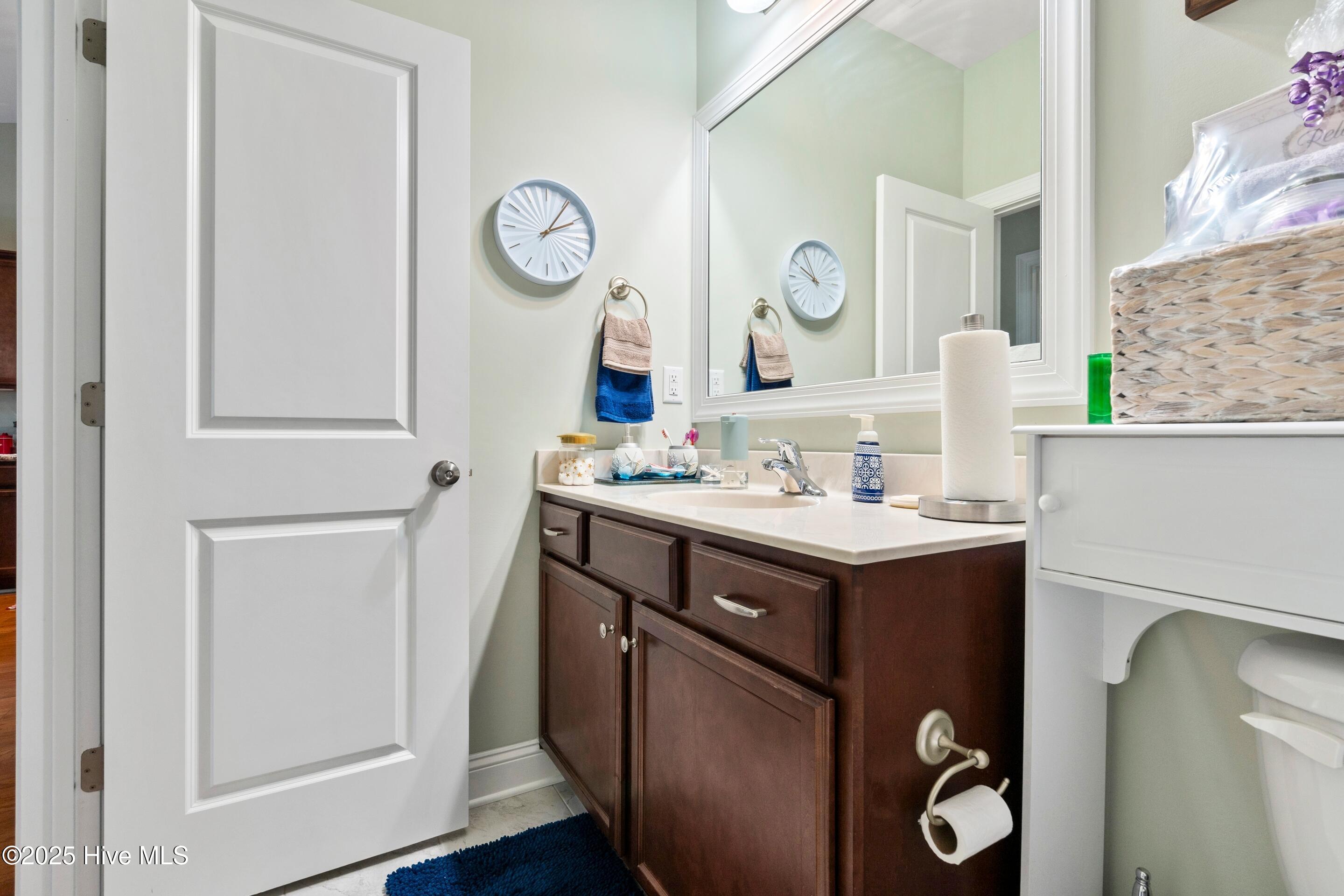 100512963 | Photo 25