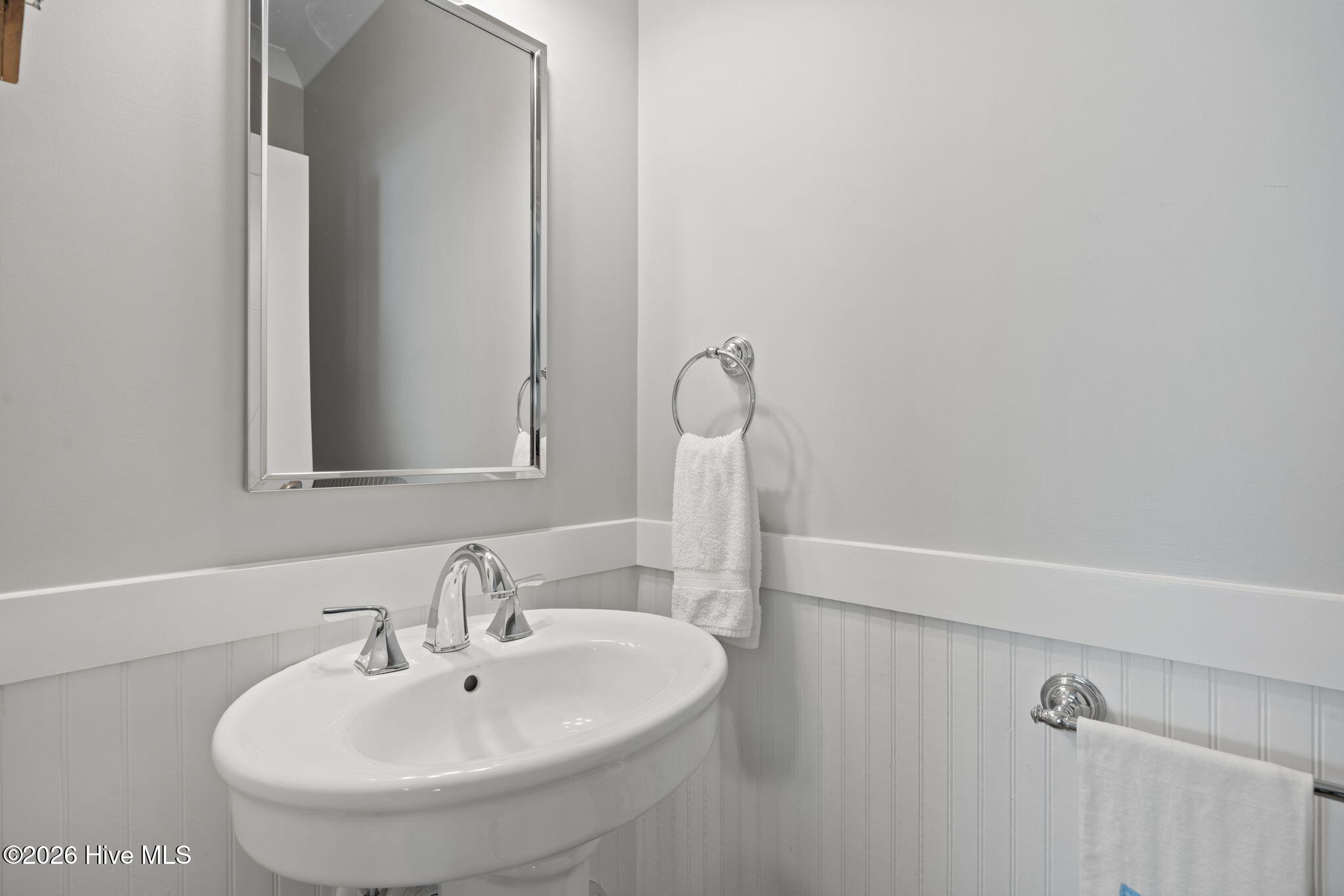 100564521 | Photo 26