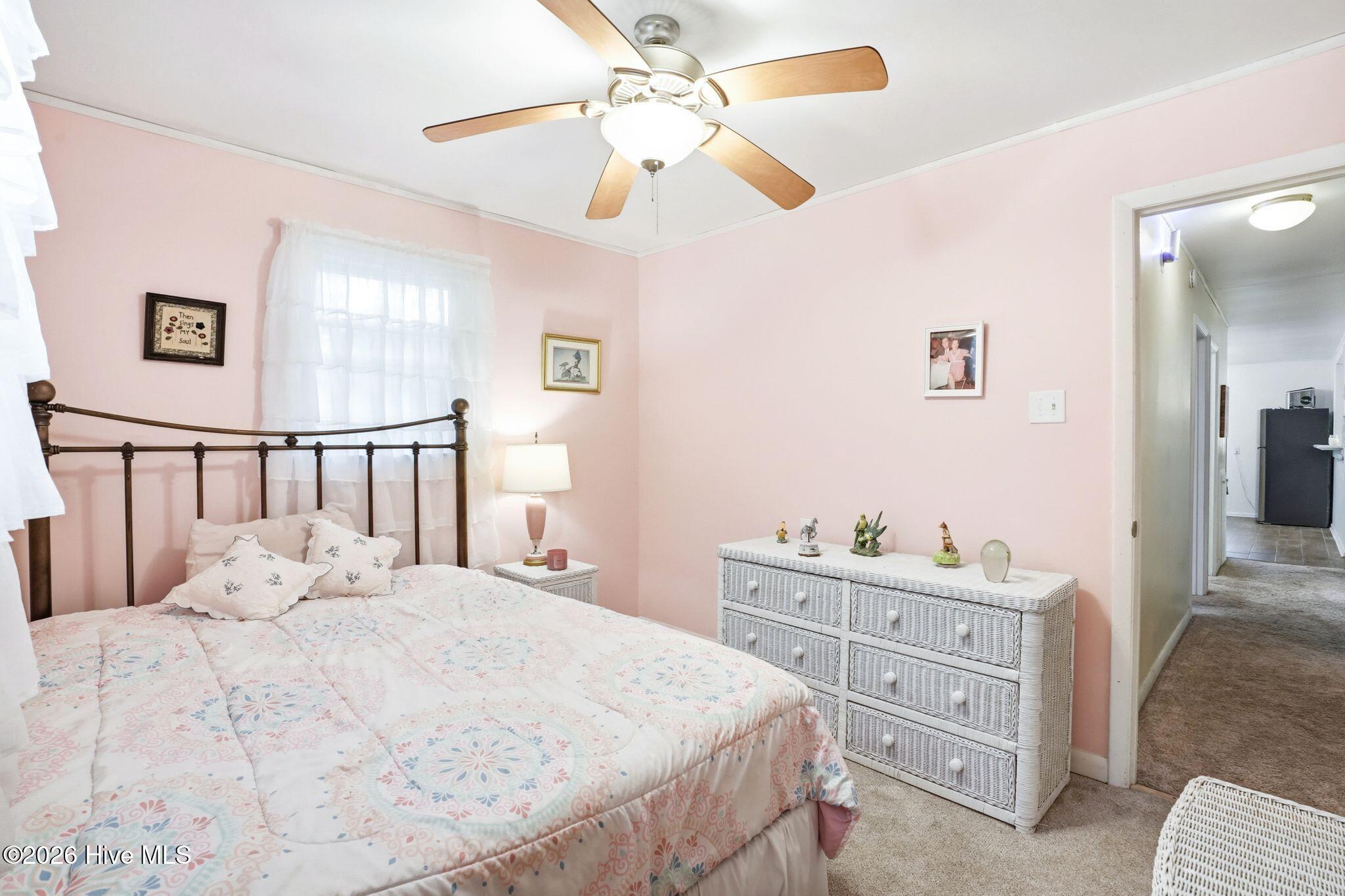 100565168 | Photo 31