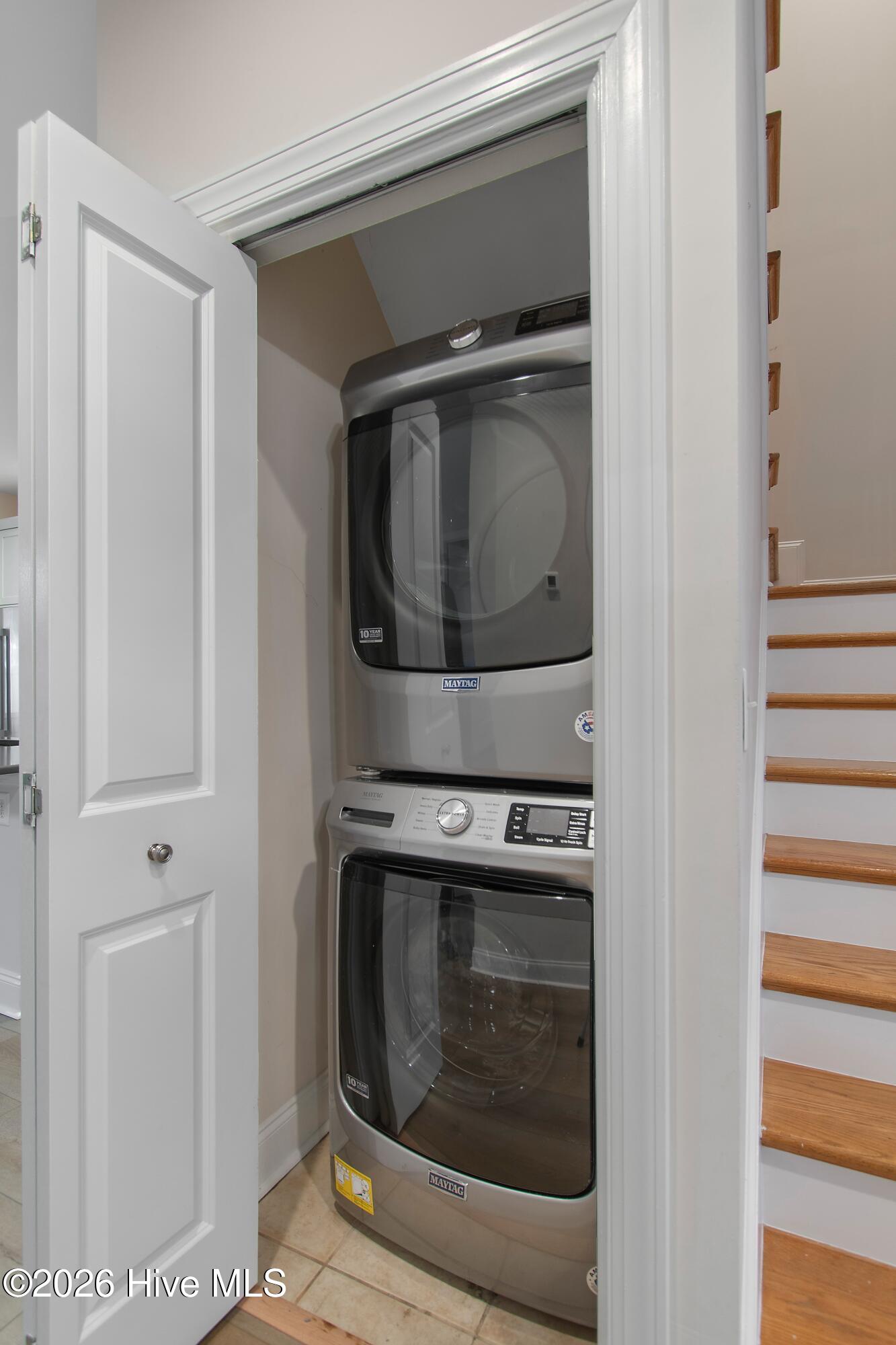 100553178 | Photo 23