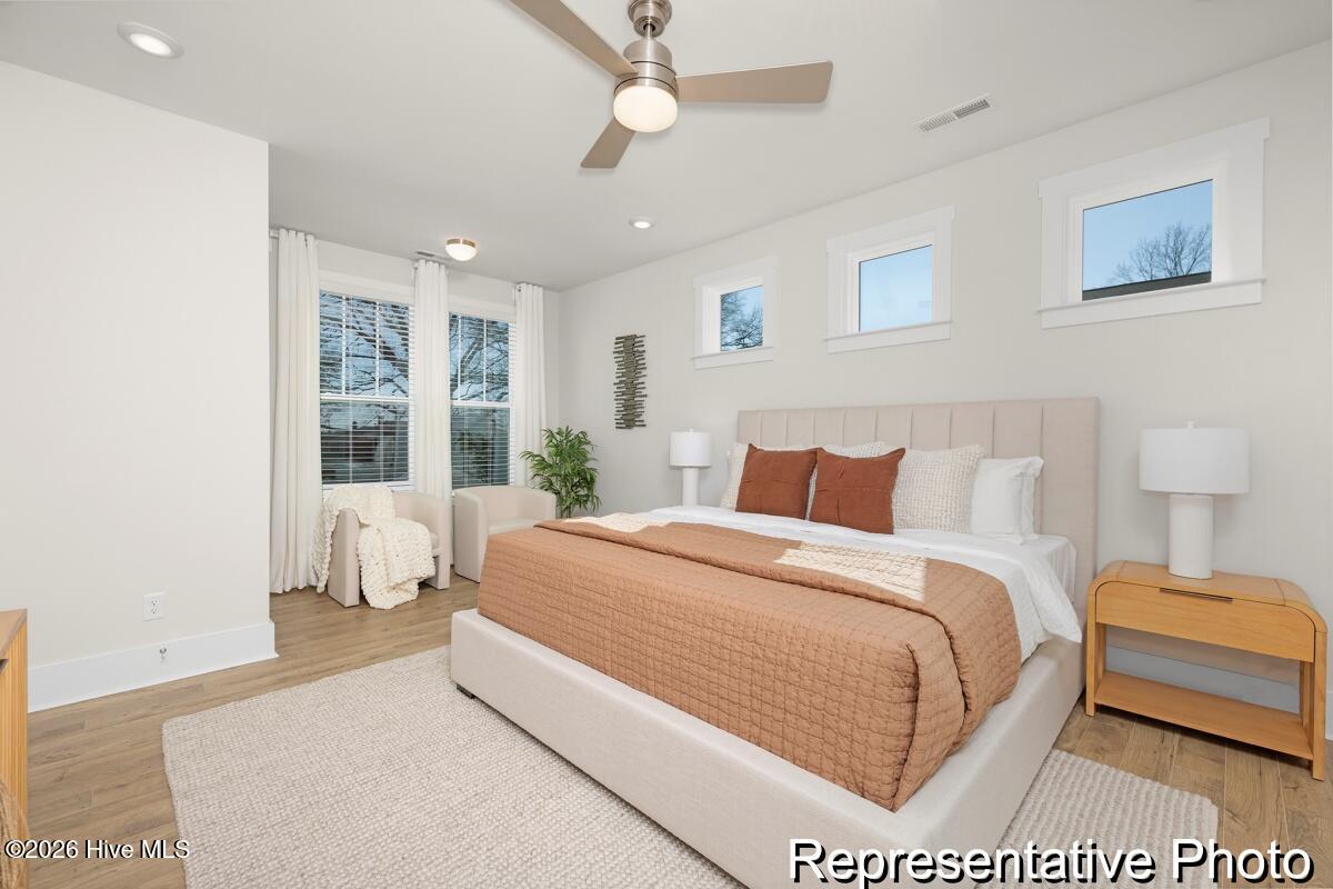 100547748 | Photo 15