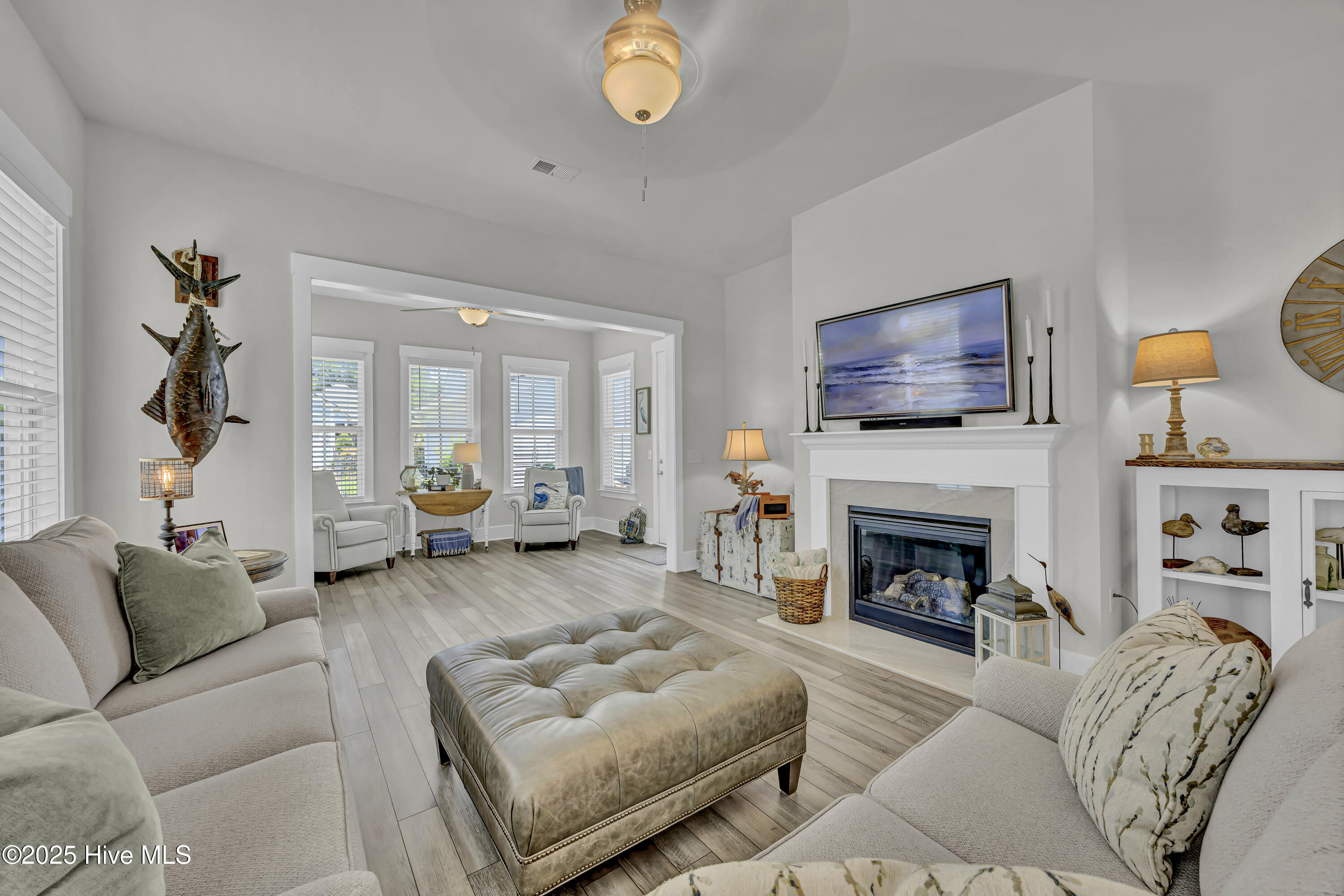 100517426 | Photo 29