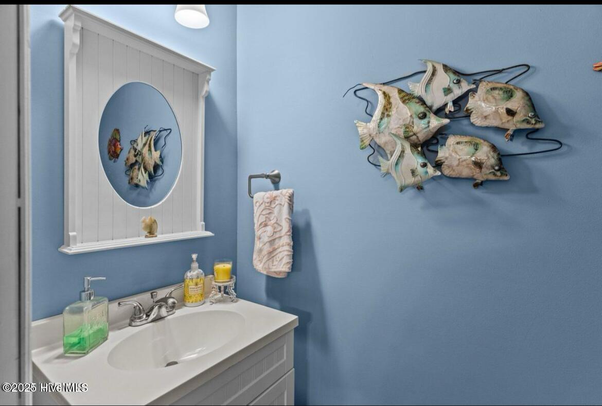 100493736 | Photo 12