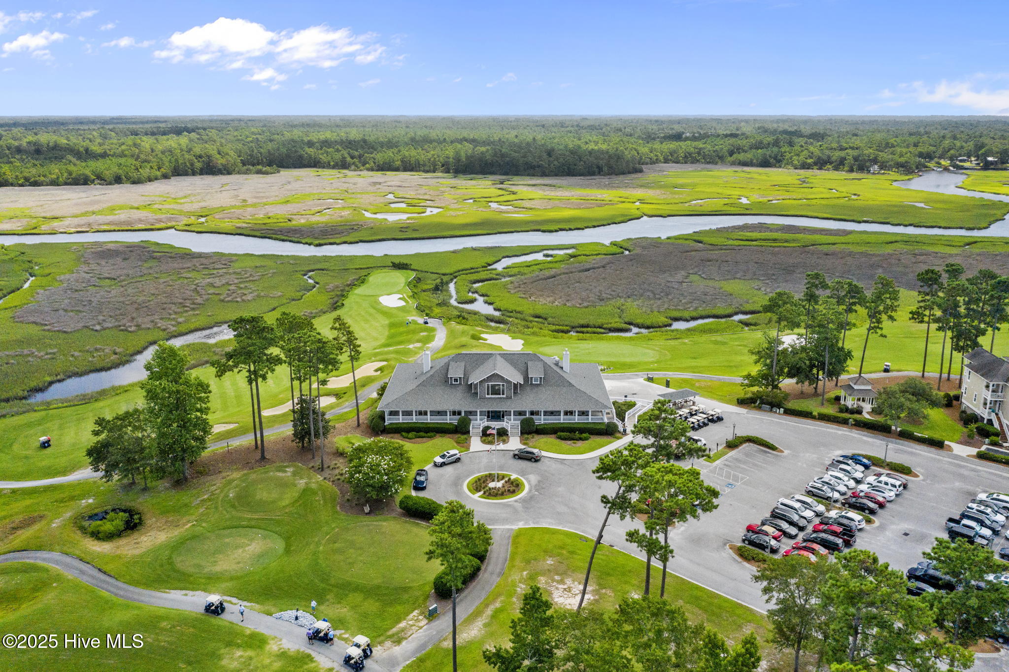 100539989 | Photo 55