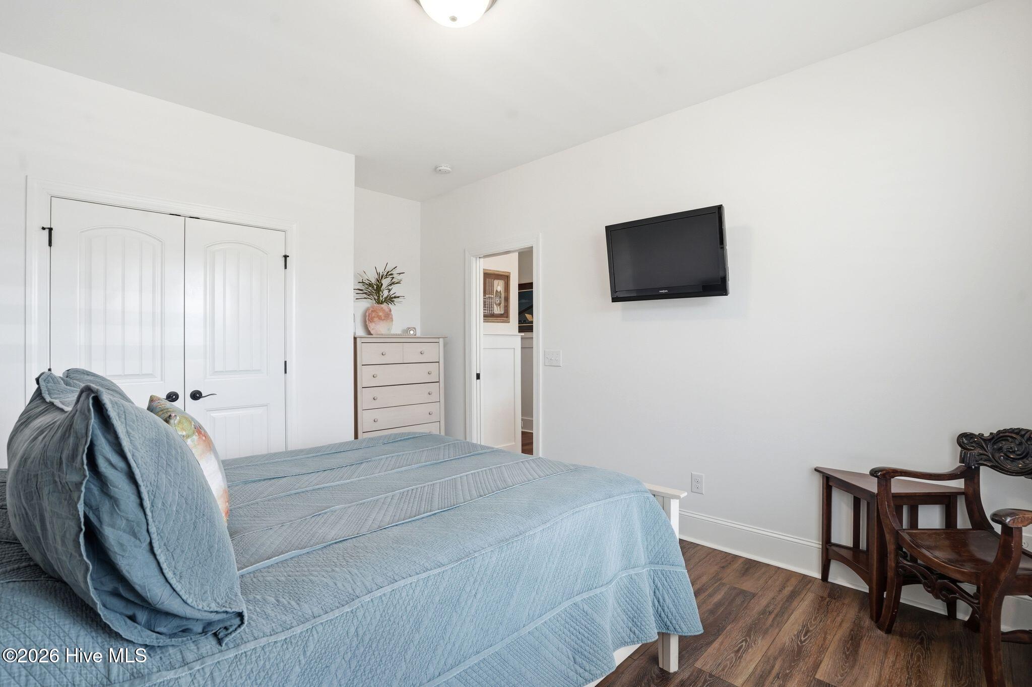 100559439 | Photo 62