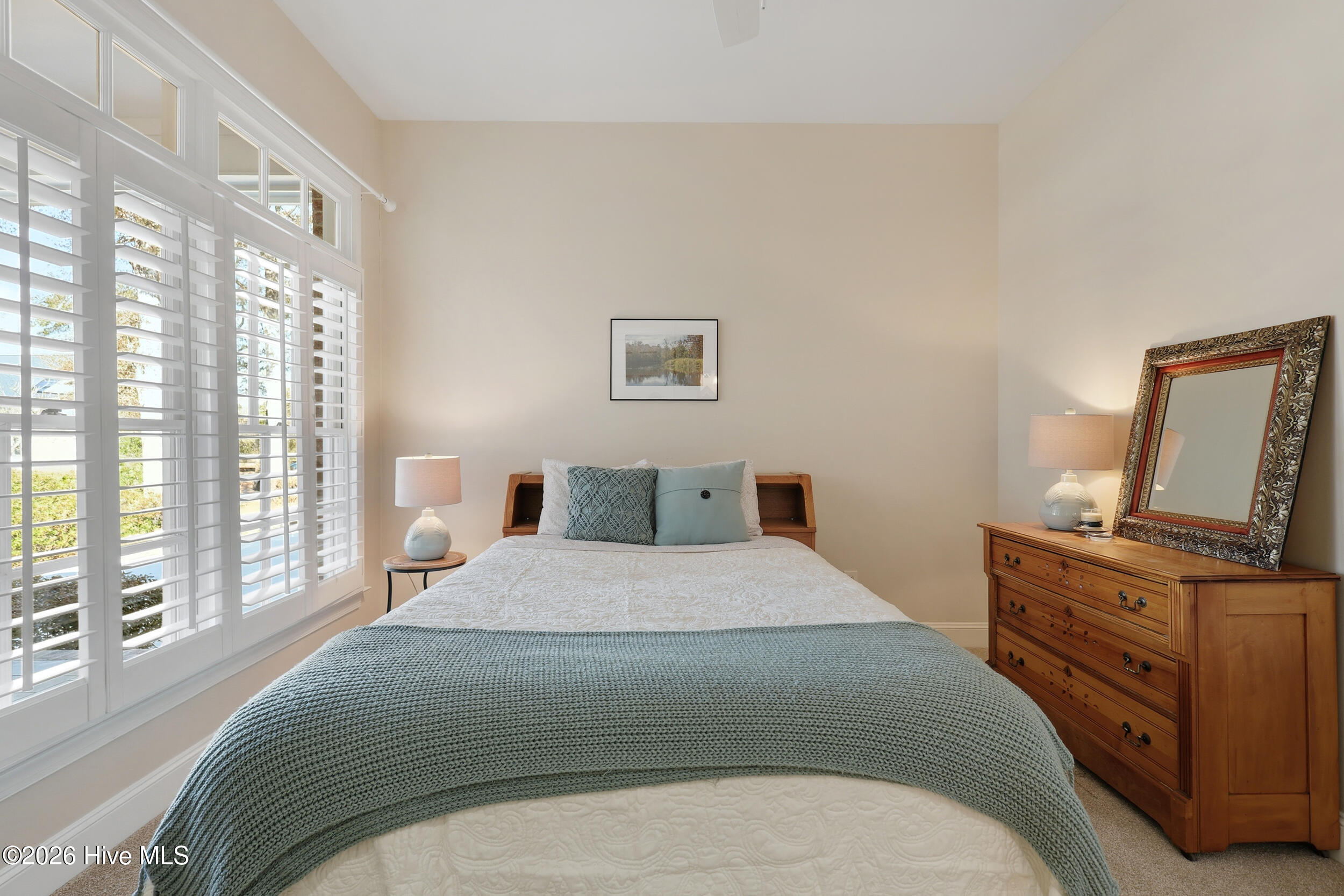 100554606 | Photo 22