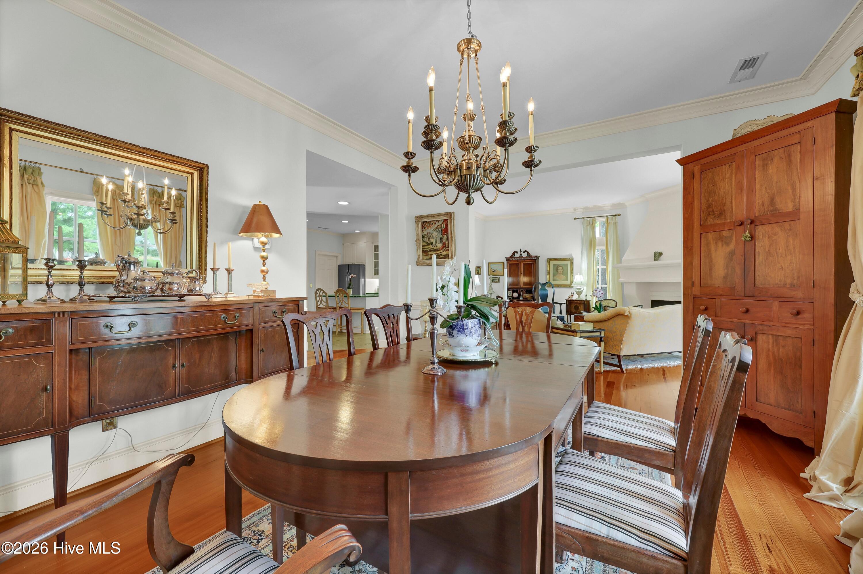 100567491 | Photo 15