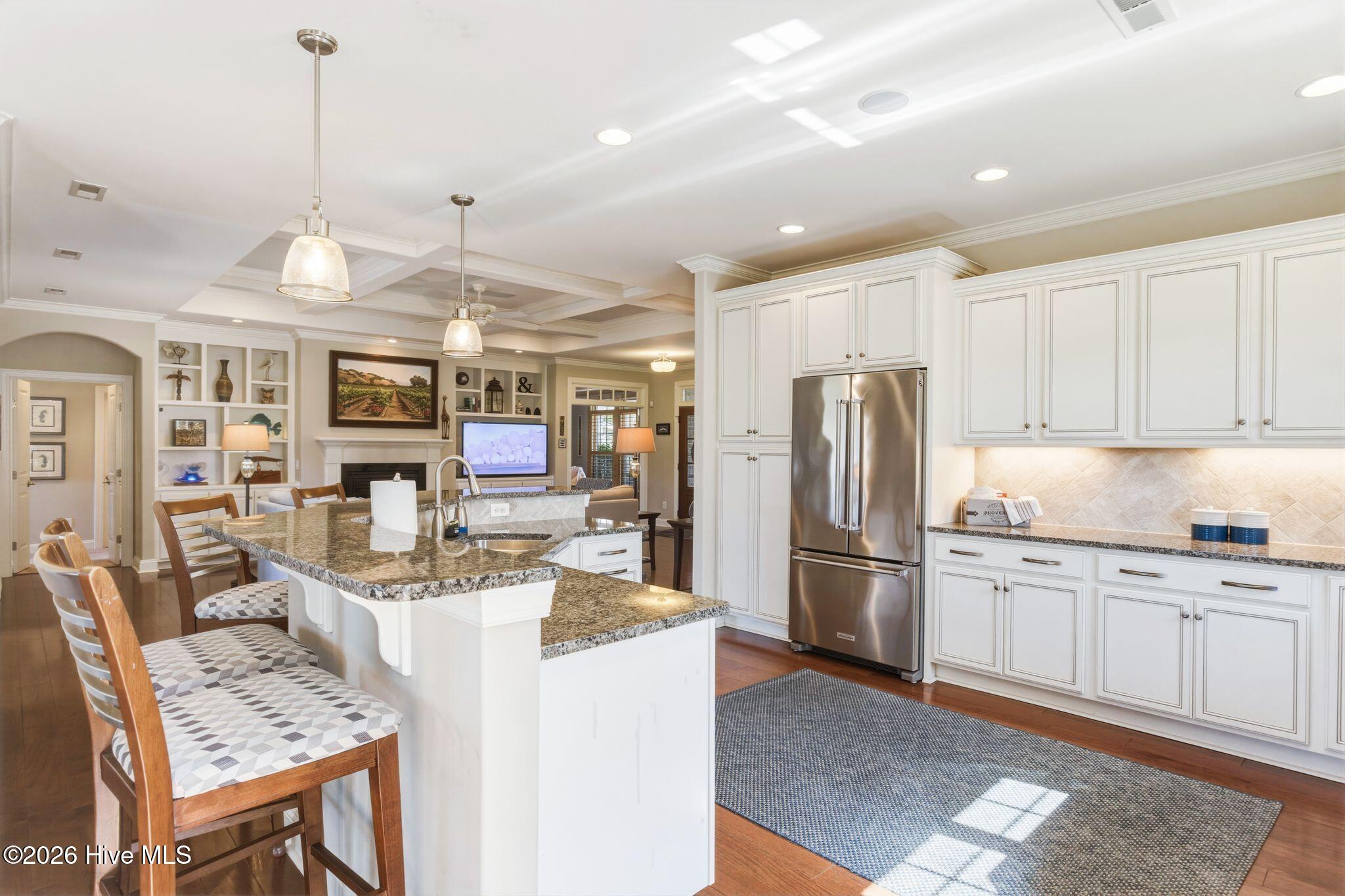 100564432 | Photo 15