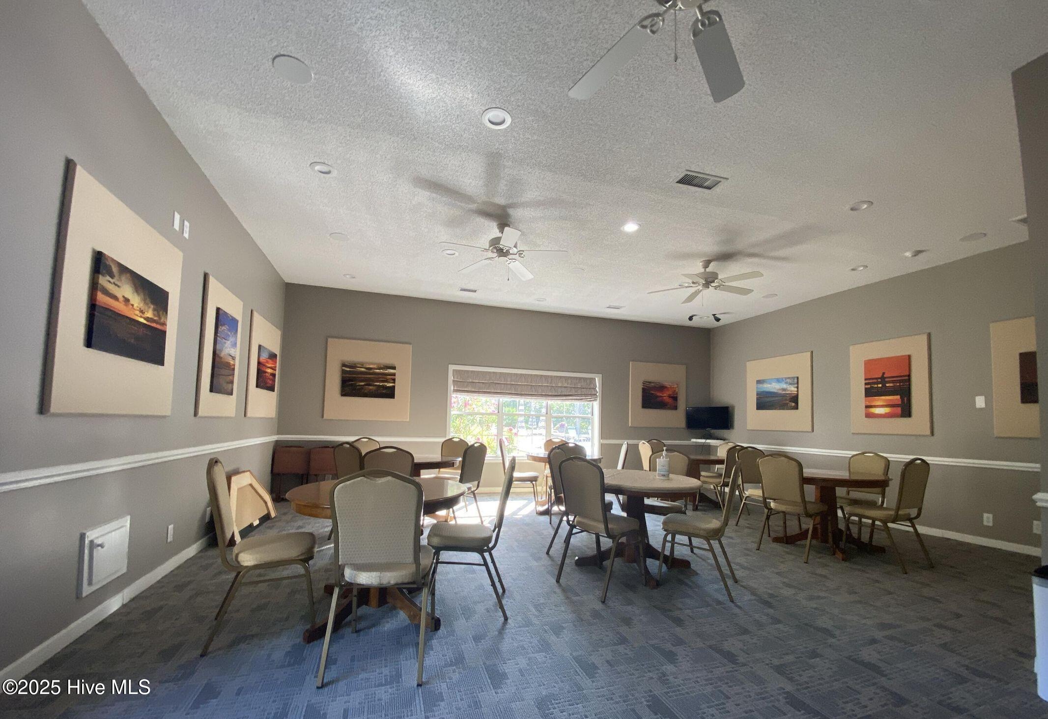 100539115 | Photo 97