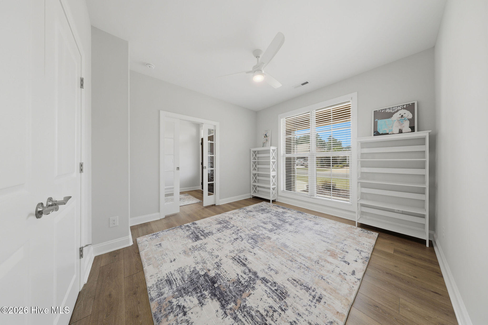 100564849 | Photo 12