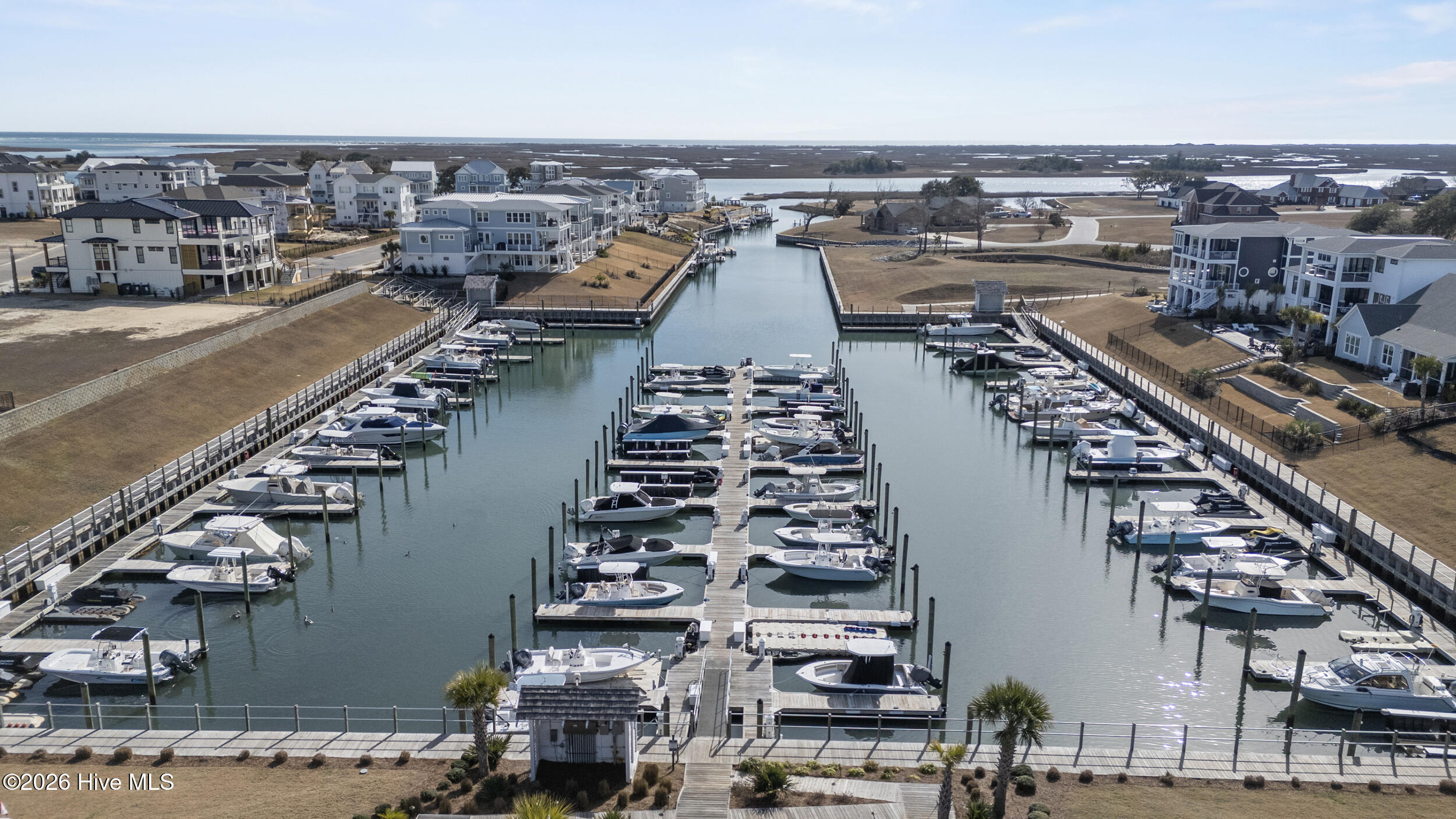 100551268 | Photo 70