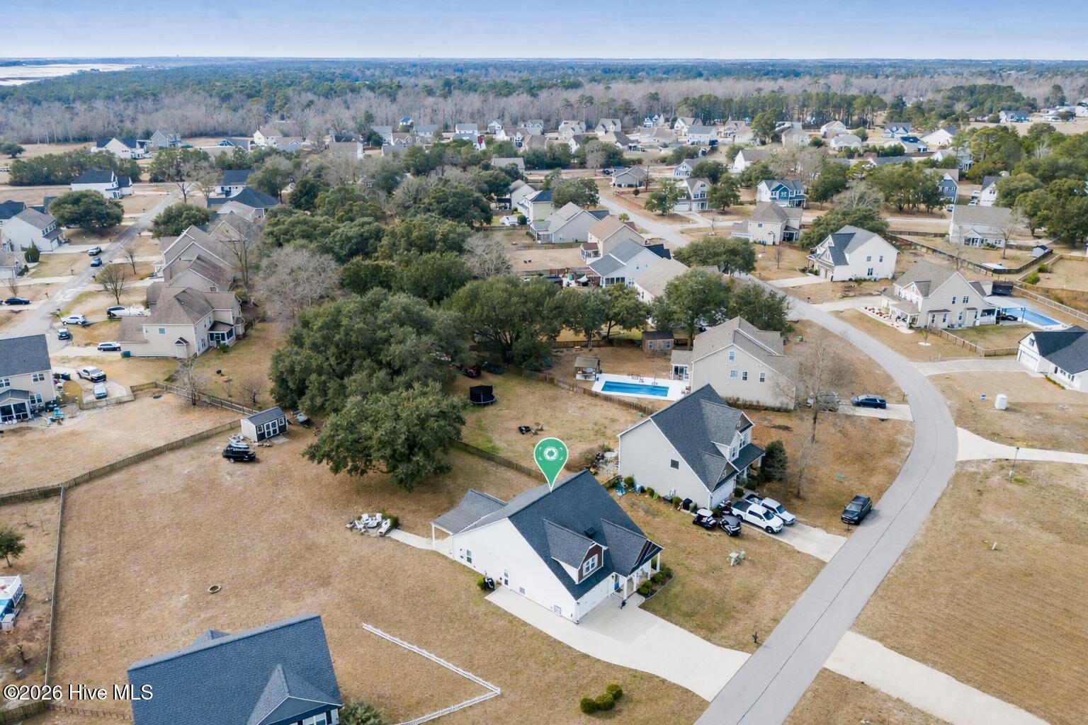 100548162 | Photo 35