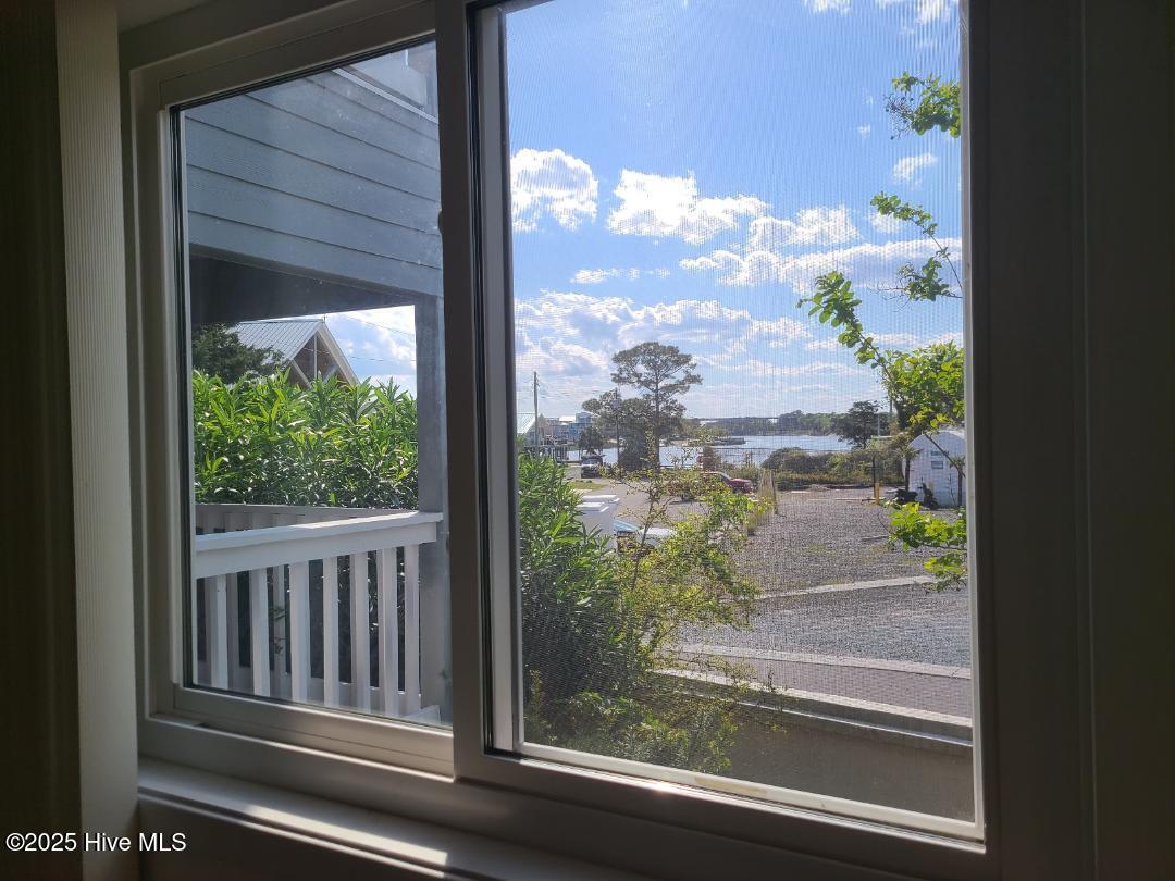 100499294 | Photo 11