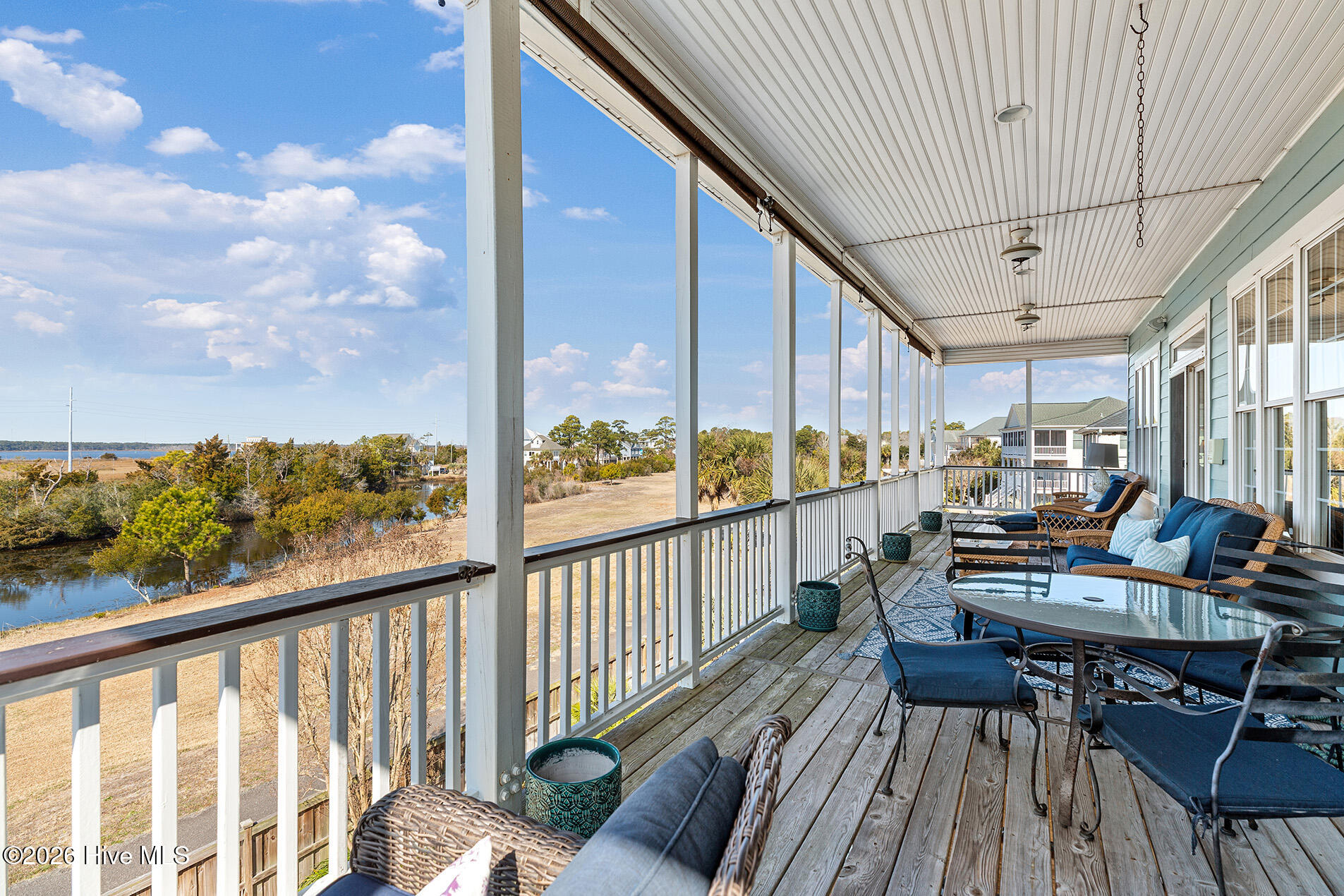 100554340 | Photo 23