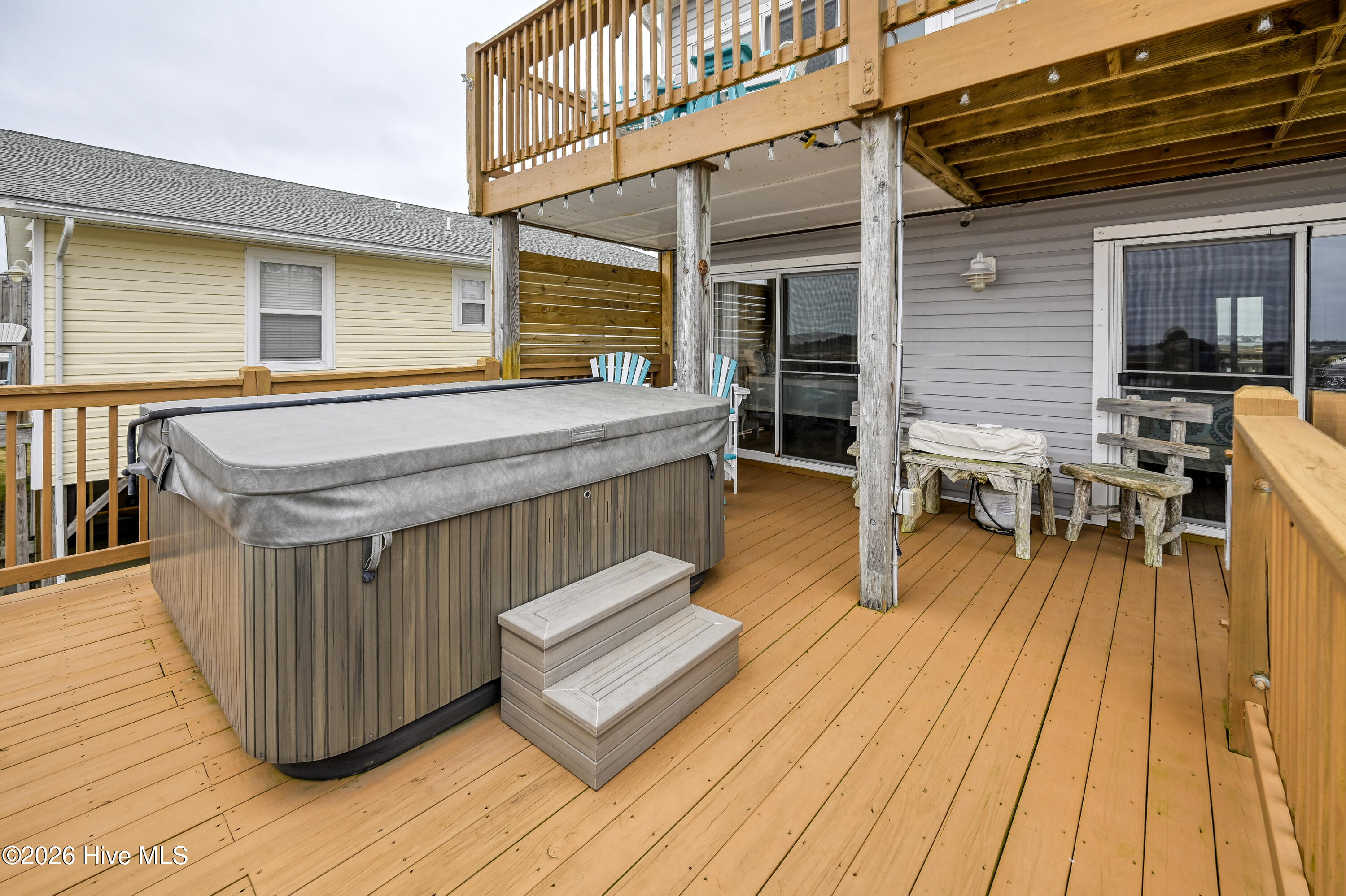 100558069 | Photo 58