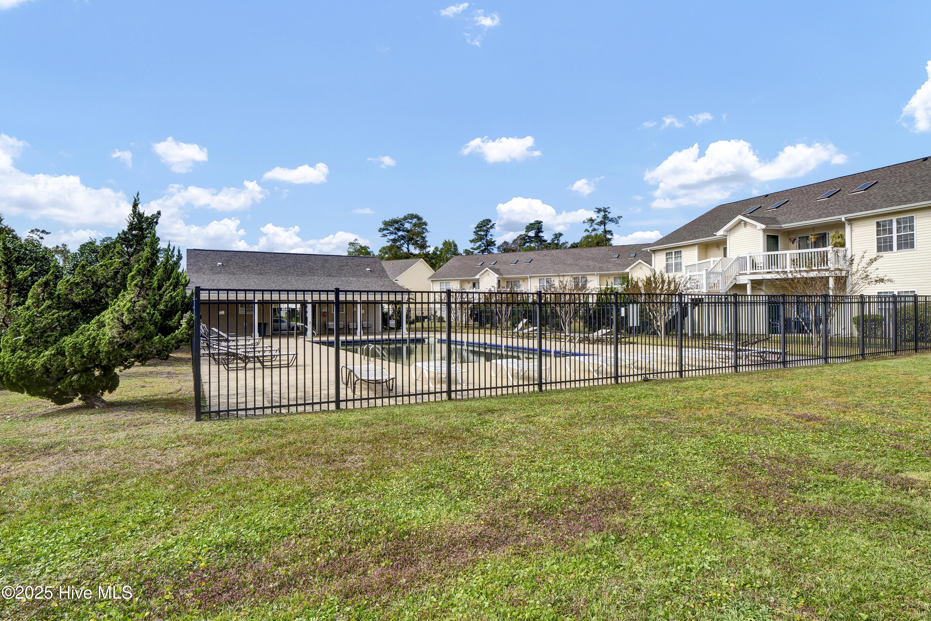 100544412 | Photo 29