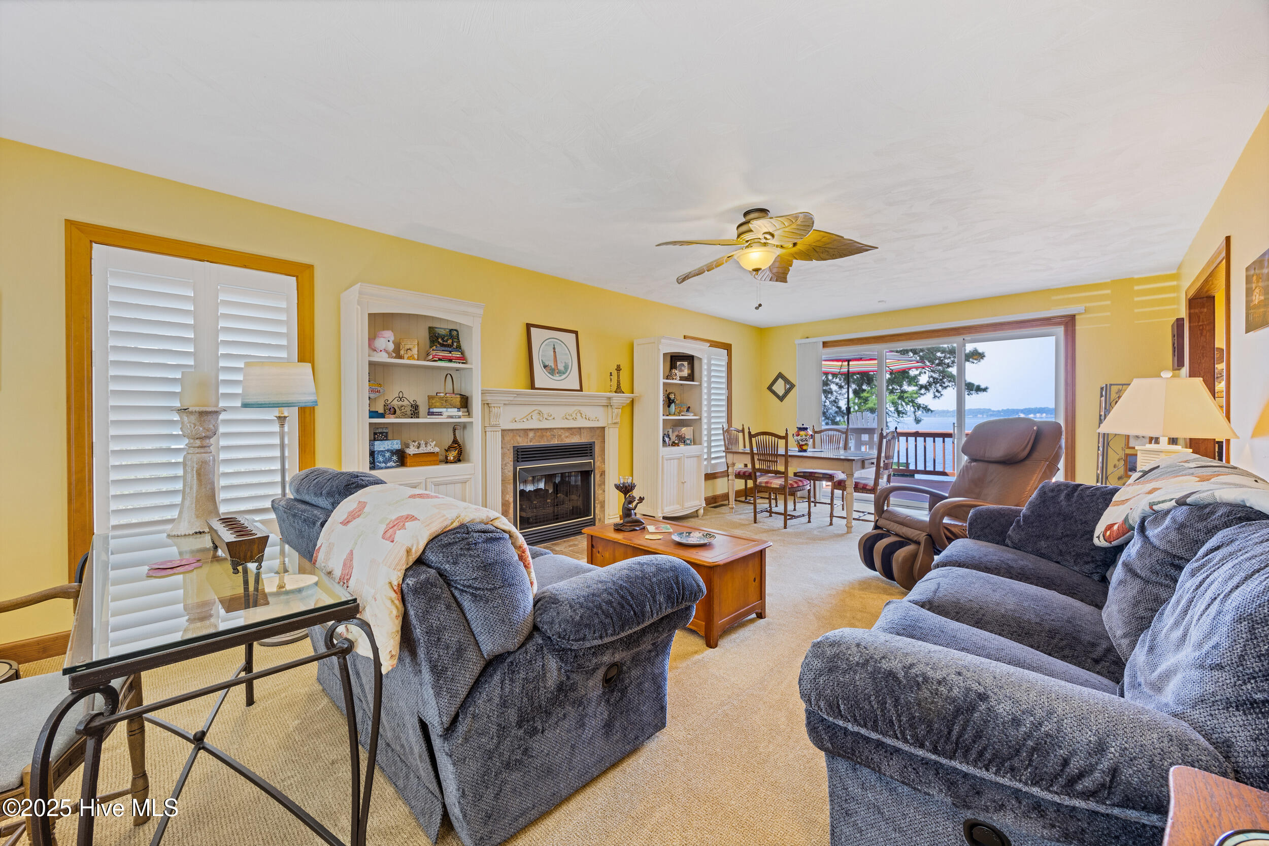 Living Room with Gas Fireplace, Great Views