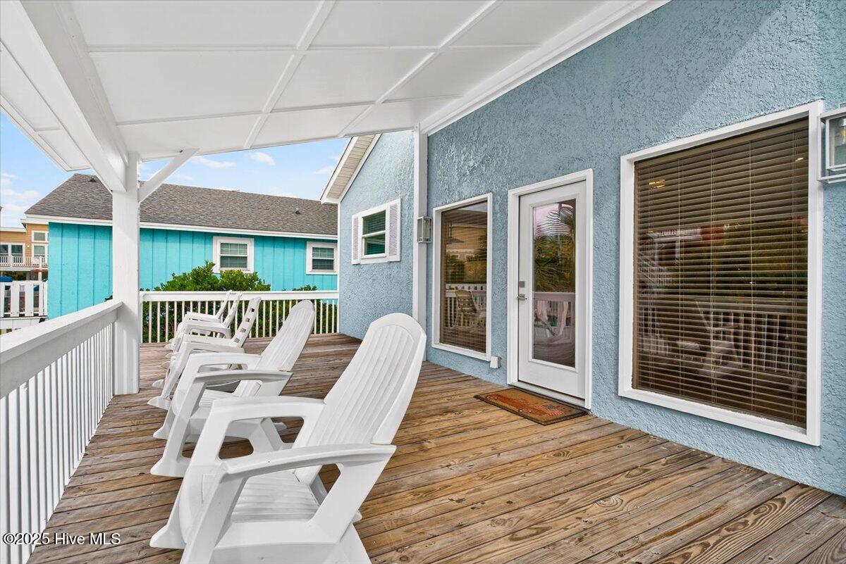 100530607 | Photo 24