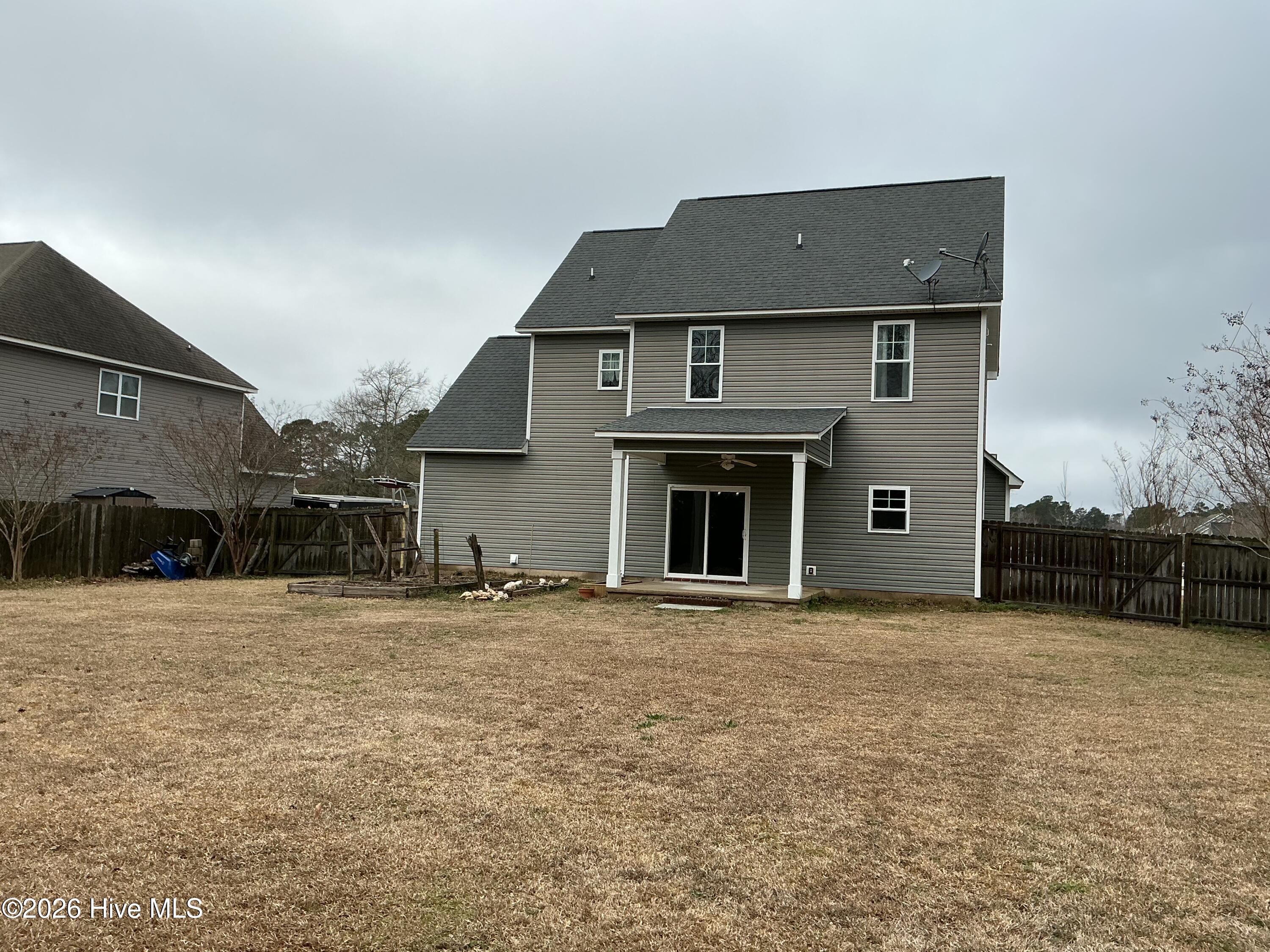 100556854 | Photo 27