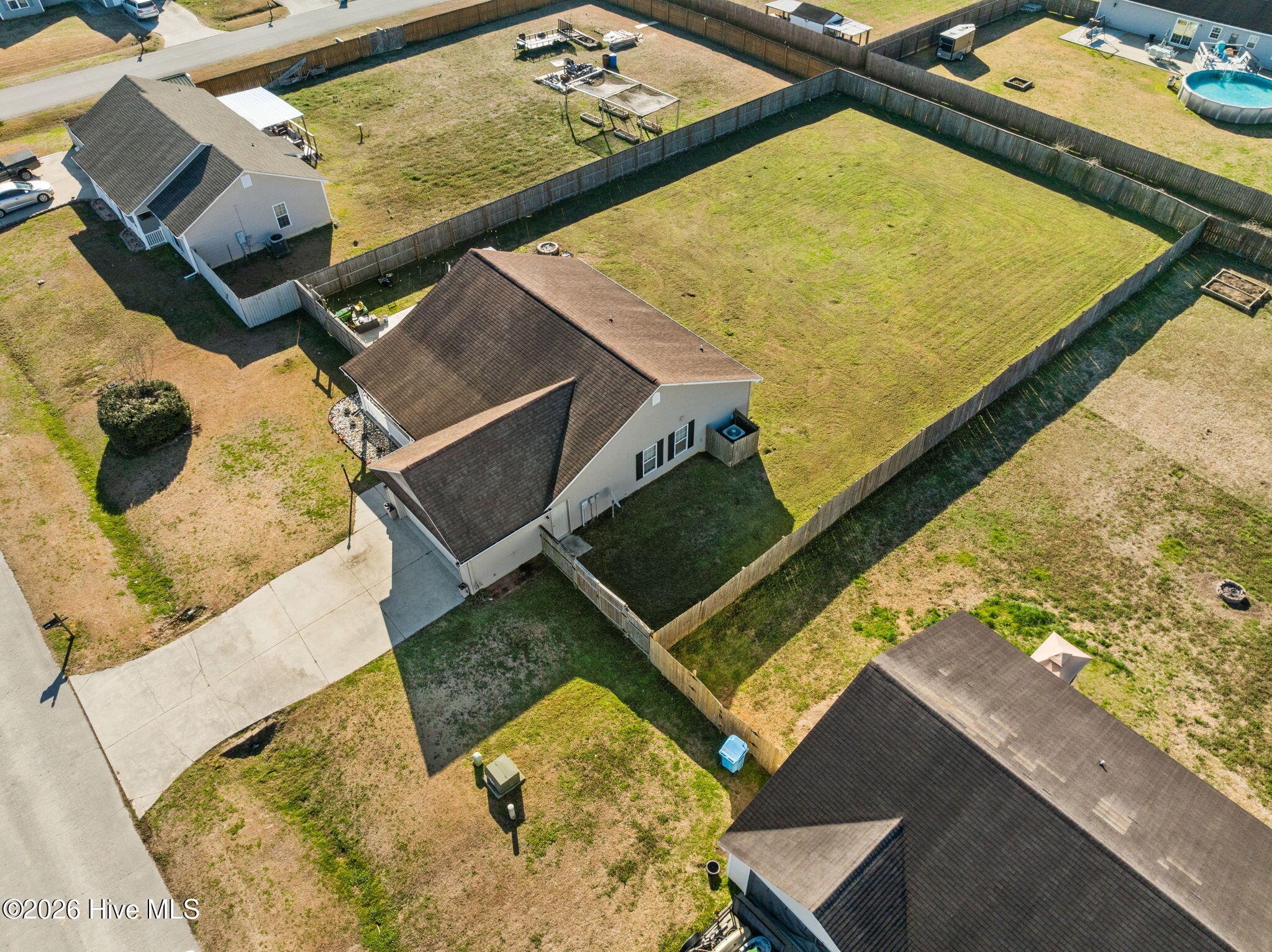 100556653 | Photo 36