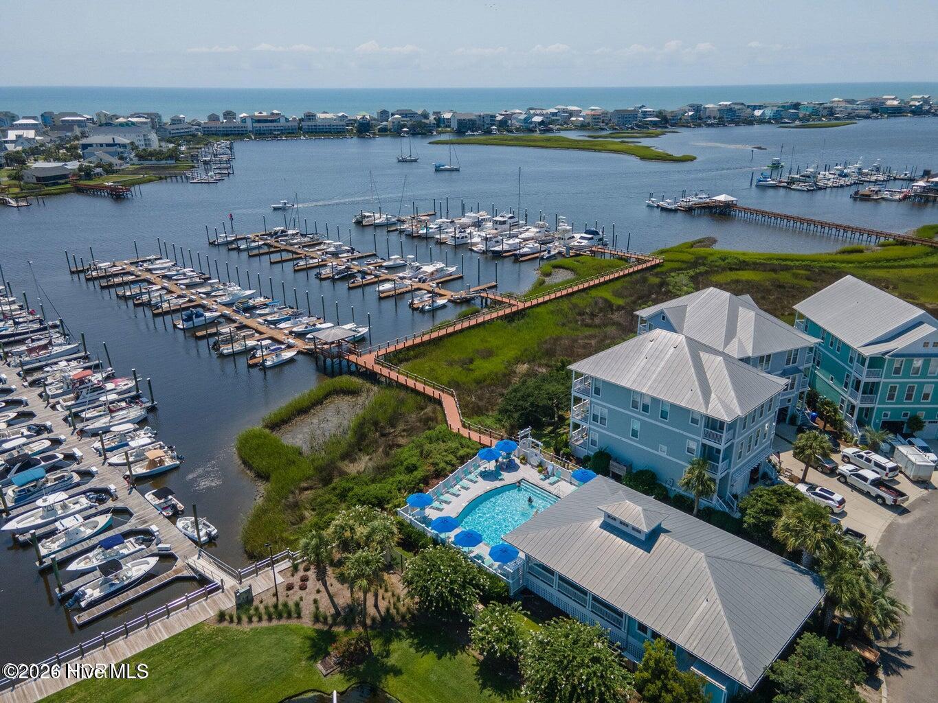 100559710 | Photo 65