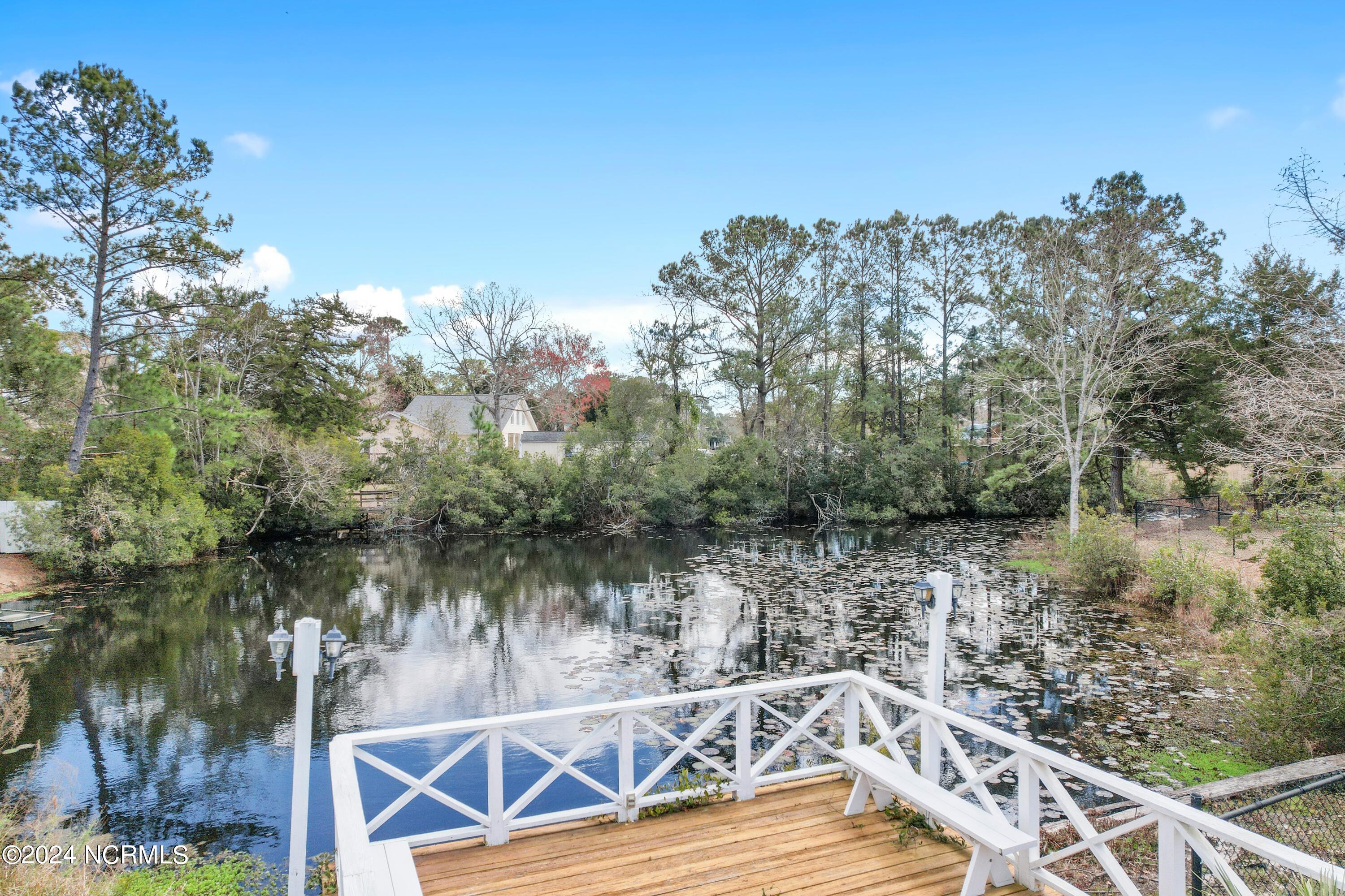 100547405 | Photo 24