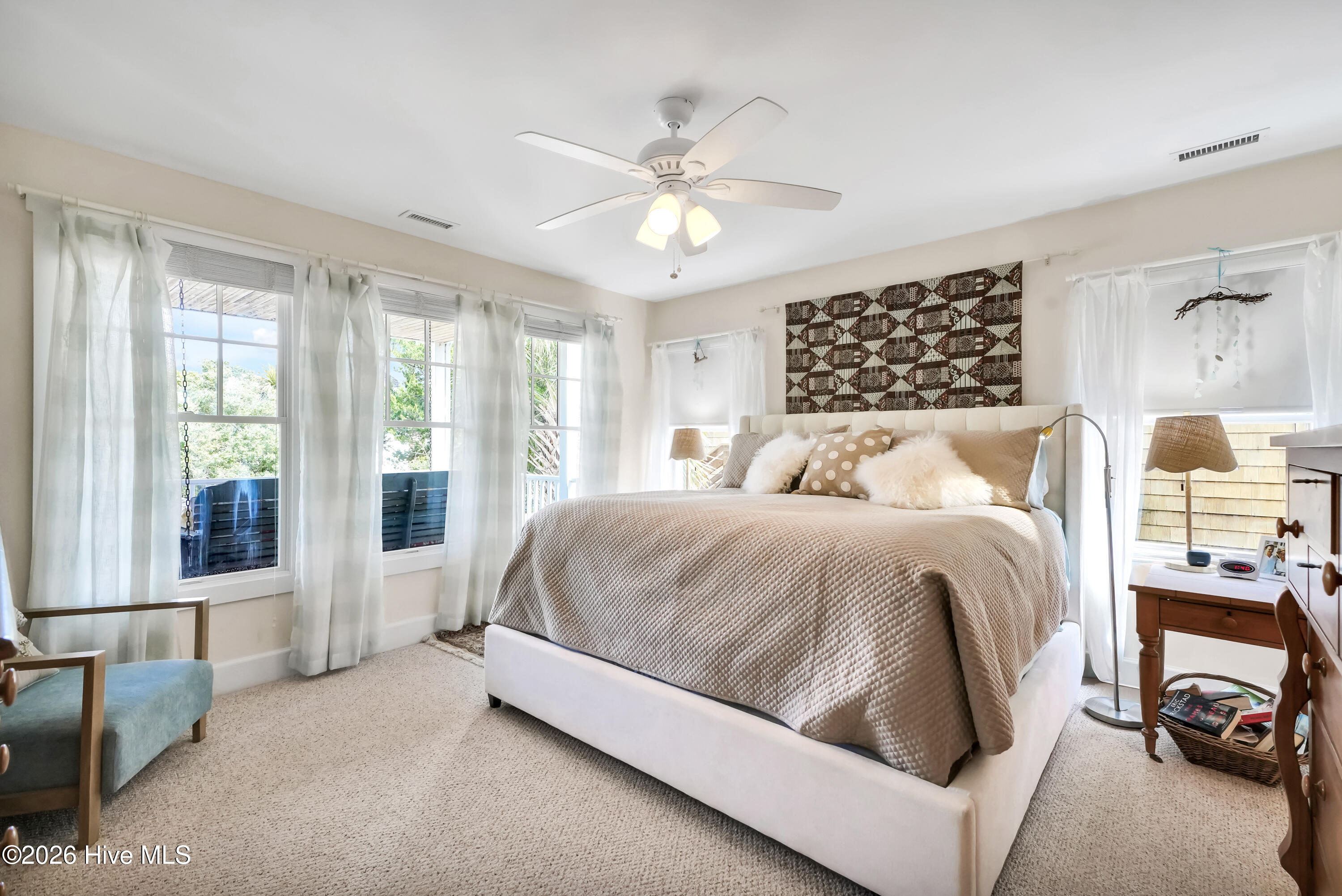 100562457 | Photo 15