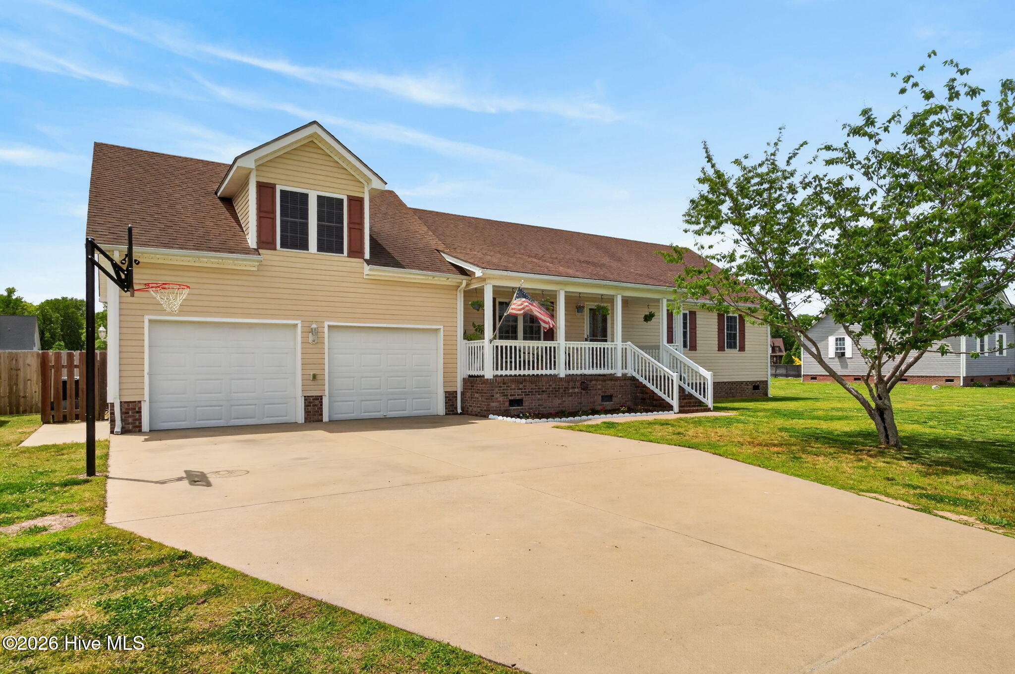 3-web-or-mls-115-becca-drive