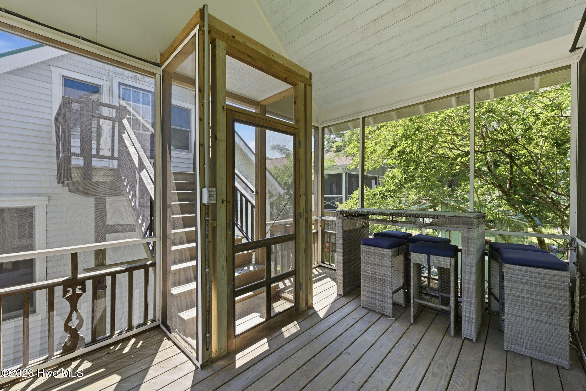 305 Vandemere Street,Oriental