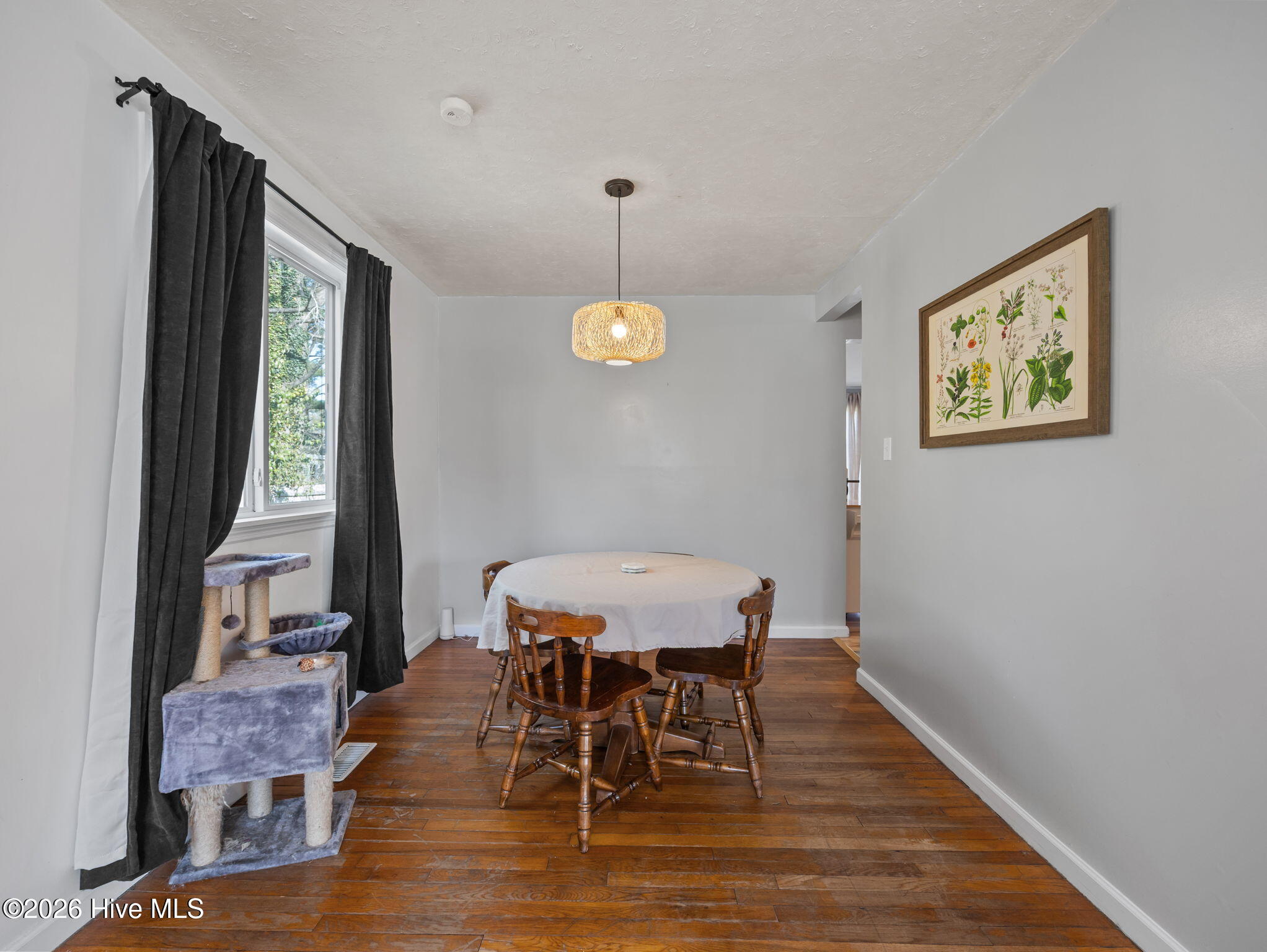 100565303 | Photo 20