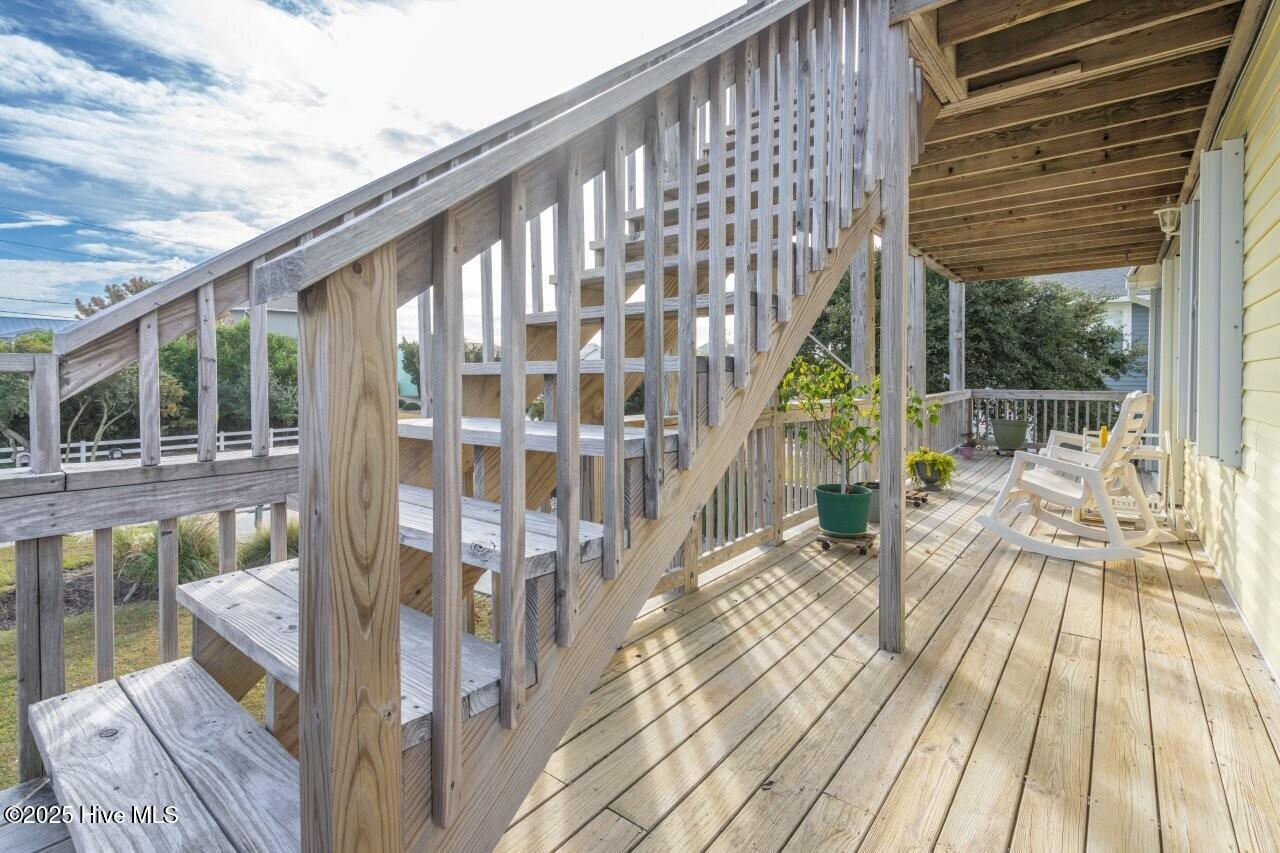 100544144 | Photo 25