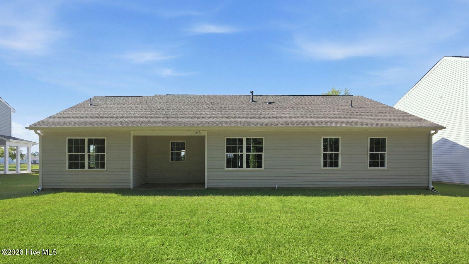 Exterior photo of 256 Lake Tyler Drive, New Bern, NC 28560. MLS: 100582256