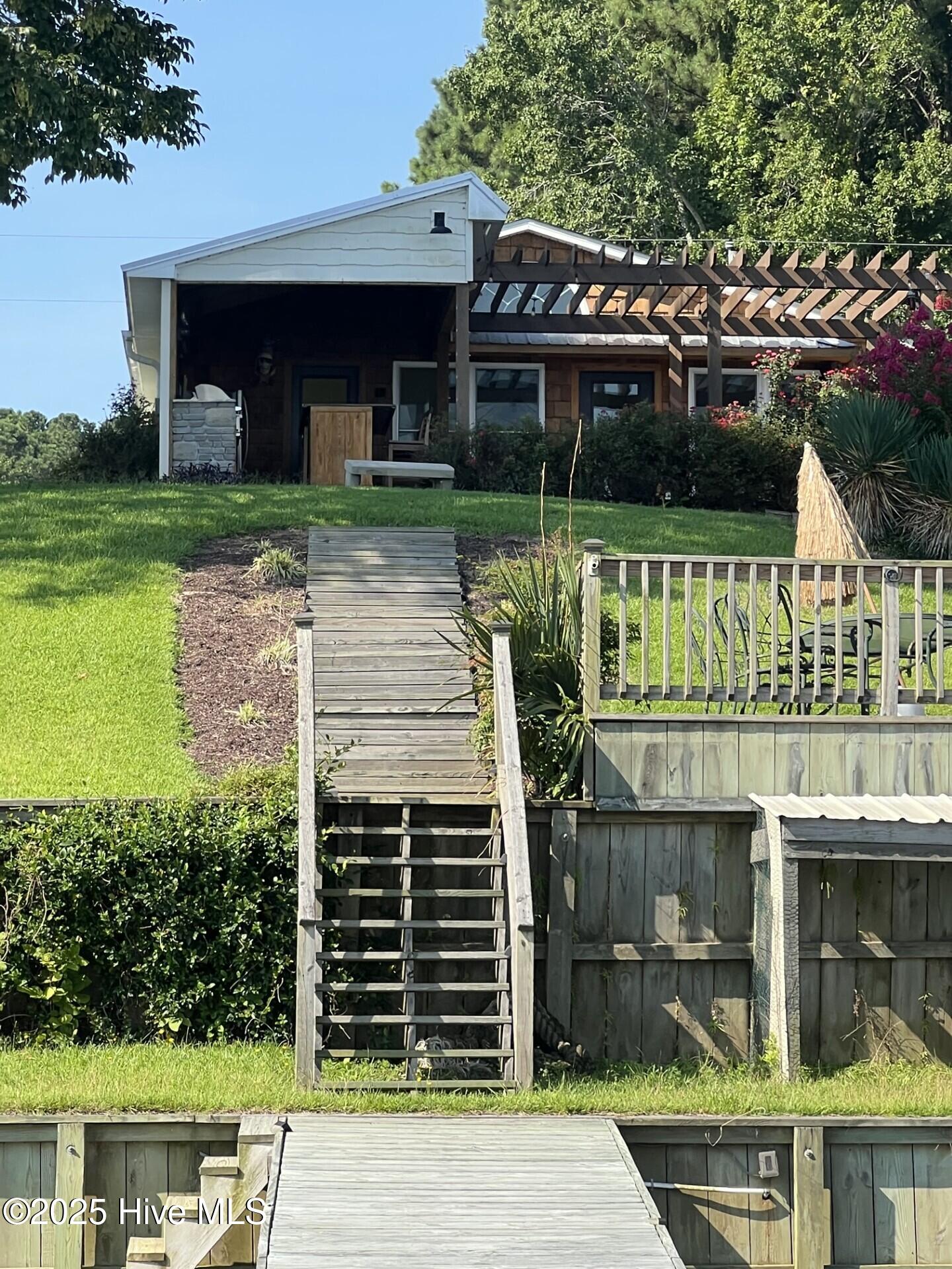 Homes for sale in Chocowinity, NC | 79 Ridgecrest Dr, Chocowinity, NC 27817 | MLS# 100483327