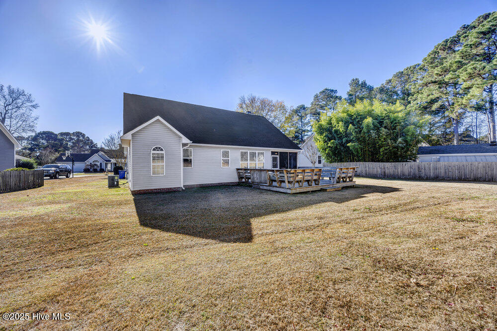 100546133 | Photo 25